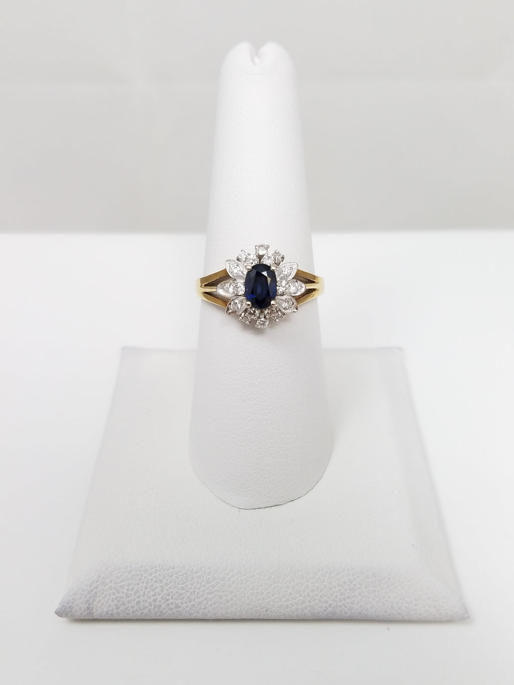 Sophisticated 14k Two Tone Gold Natural Sapphire Diamond Ring