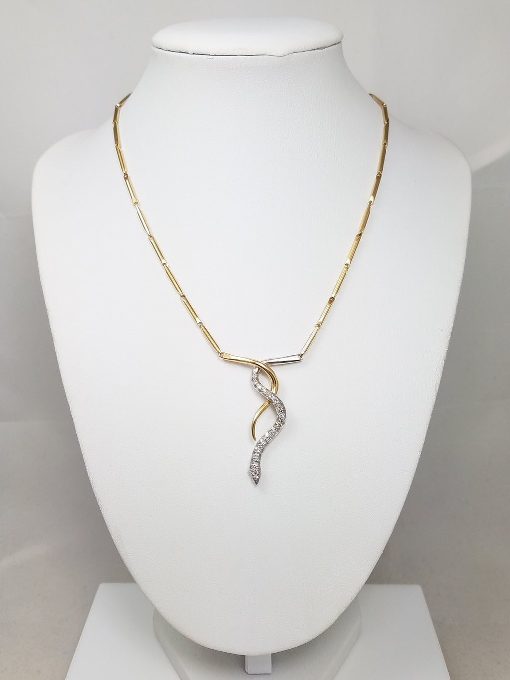 Edgy 18k Two Tone Gold Natural Diamond Snake 15.5" Necklace