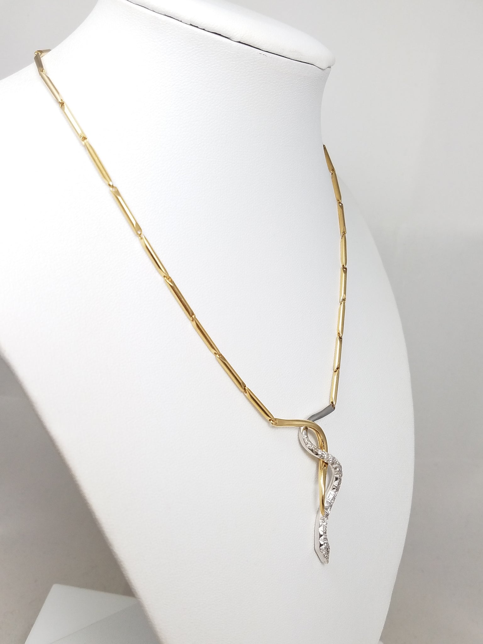 Edgy 18k Two Tone Gold Natural Diamond Snake 15.5" Necklace