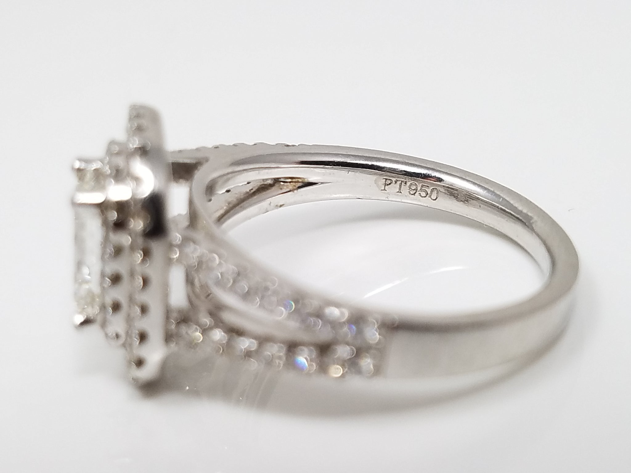 Magnificent Platinum 1ctw Natural Diamond Engagement Ring