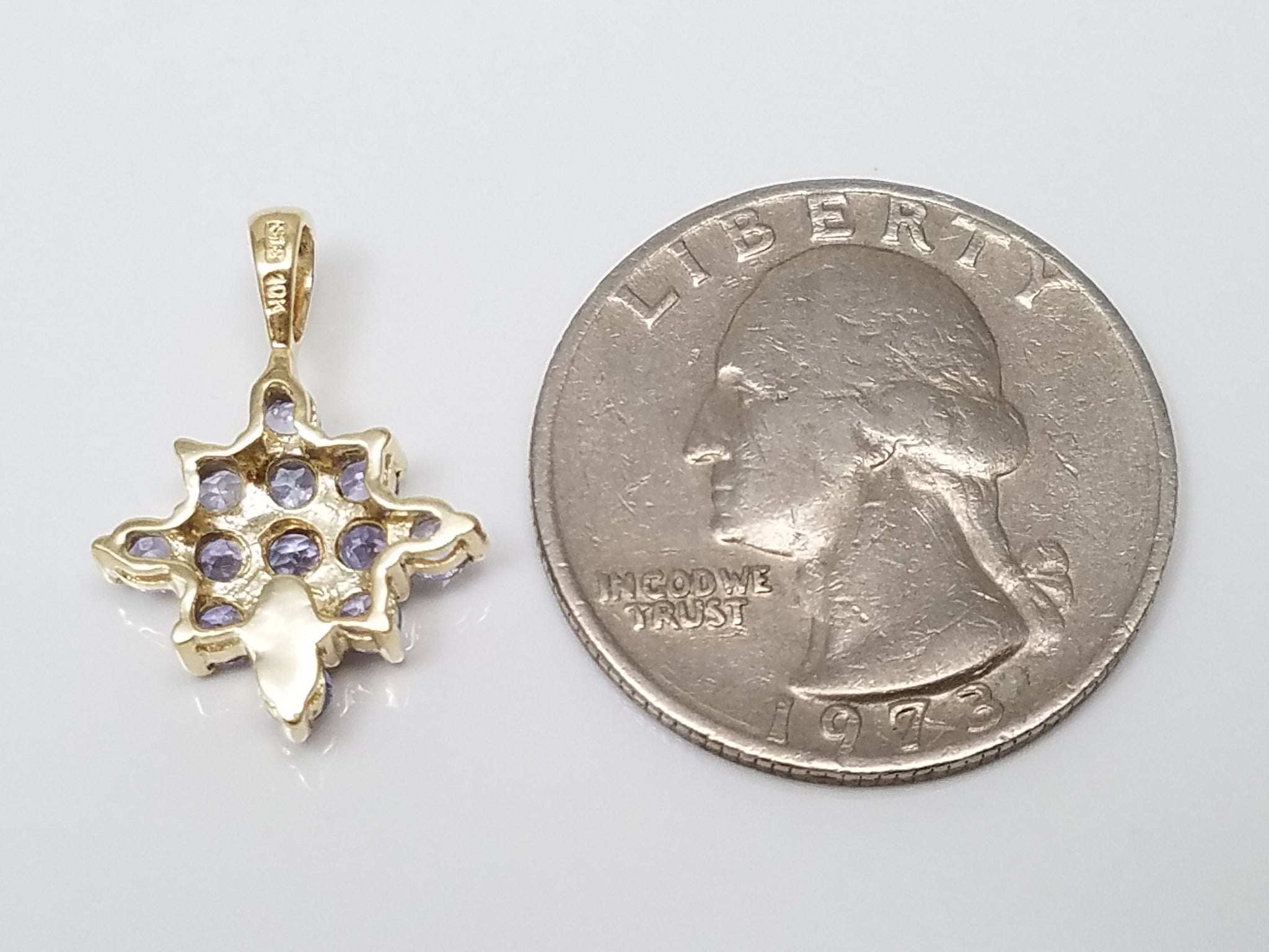 10k Yellow Gold Natural Tanzanite Cluster Pendant