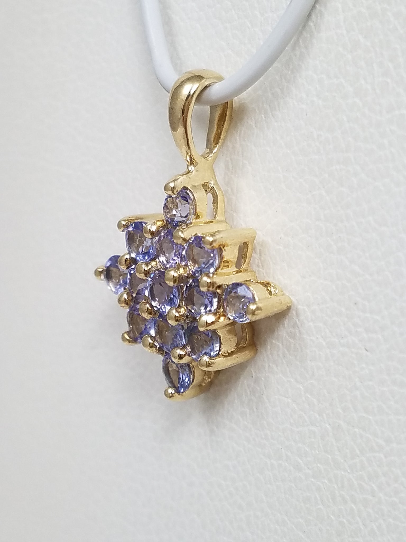 10k Yellow Gold Natural Tanzanite Cluster Pendant