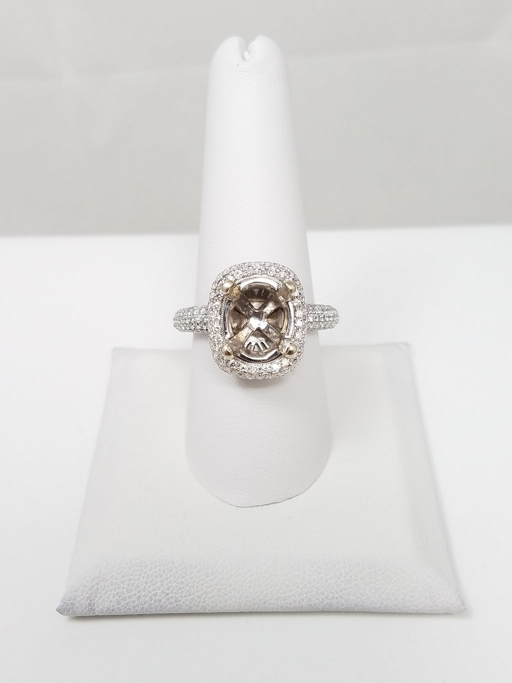 Extravagant 14k White Gold .75ctw Natural Diamond Oval Ring Mount