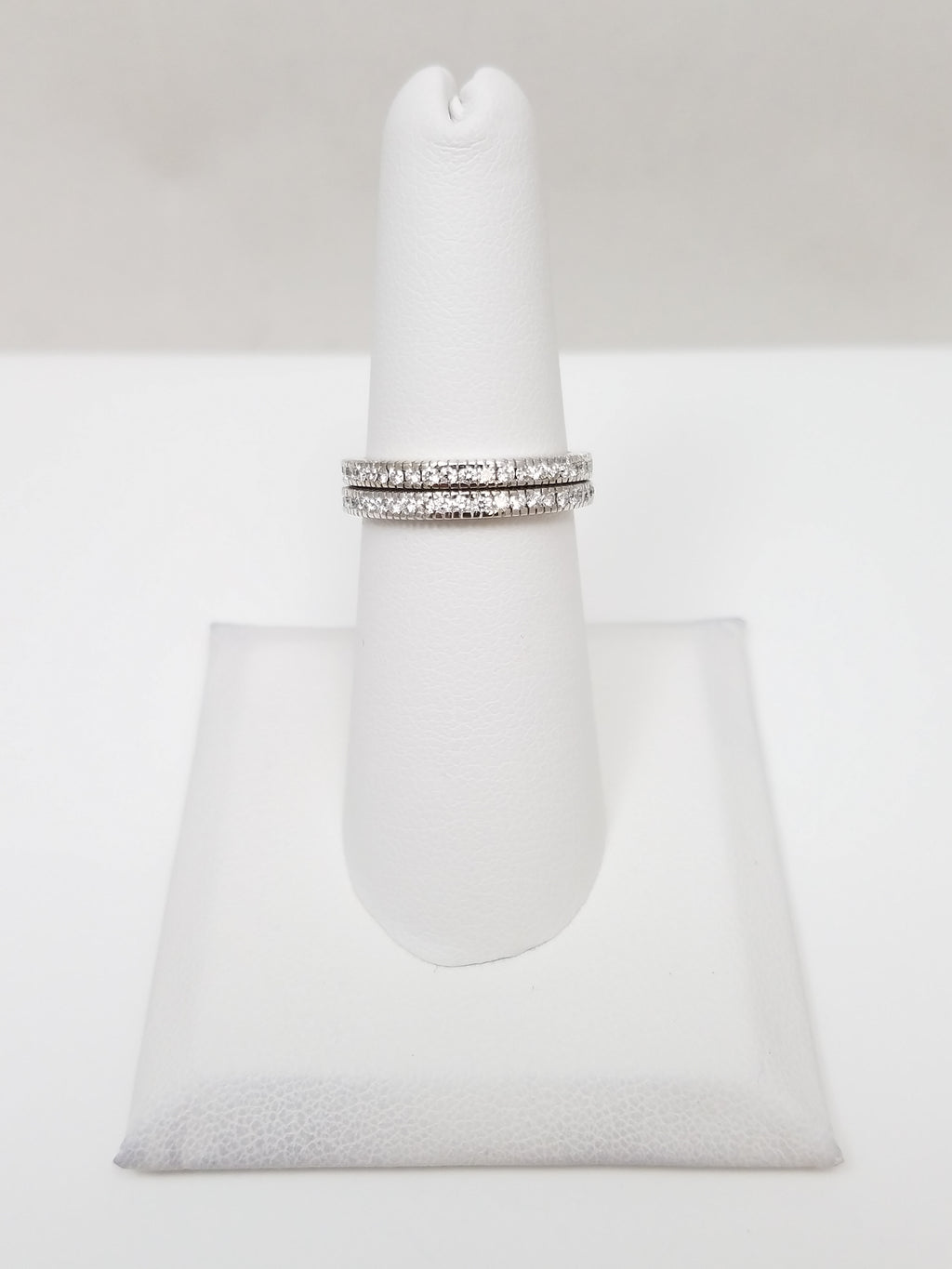 Two Matching Hidalgo 18k White Gold Natural Diamond Anniversary Ring Bands