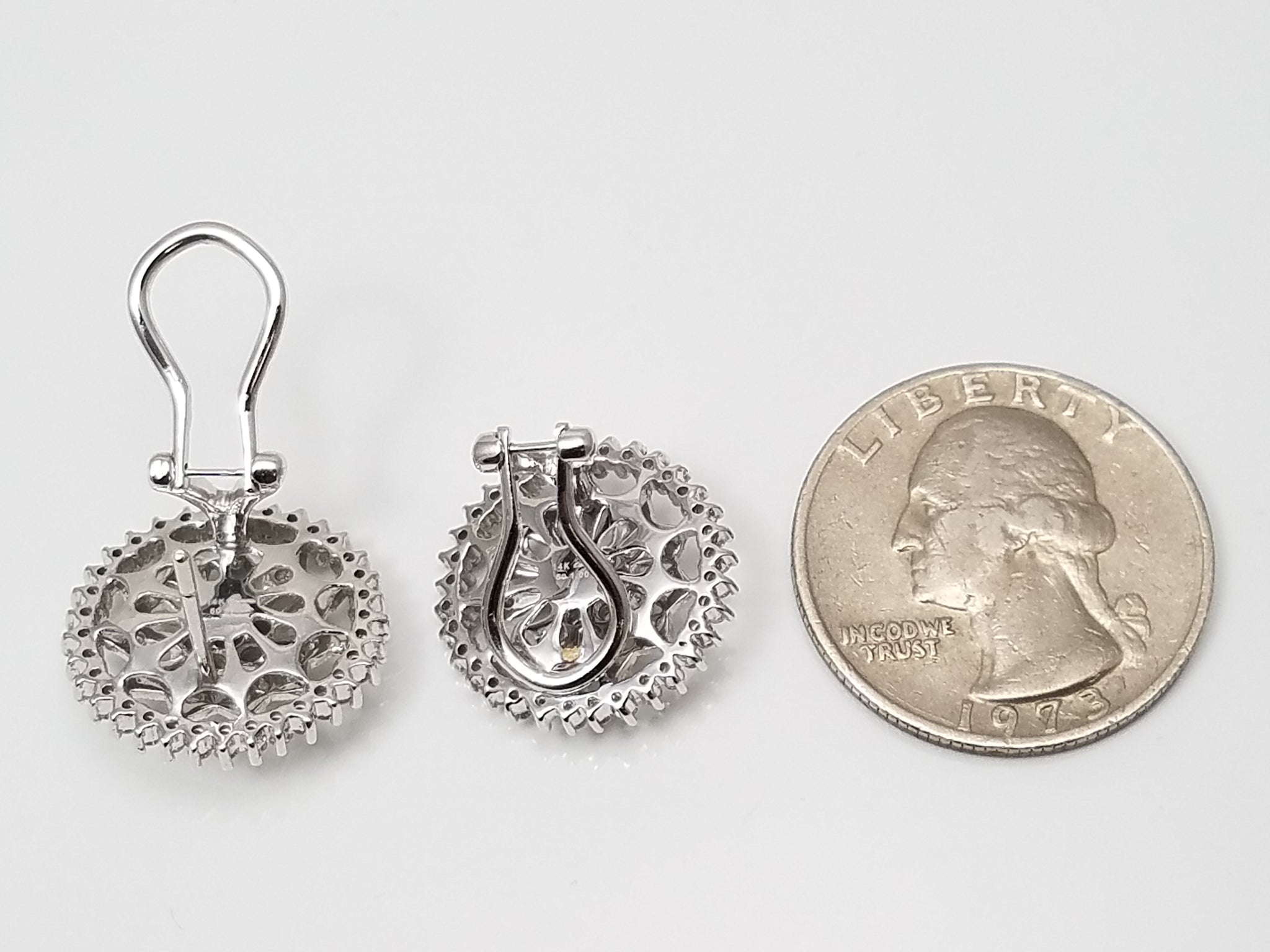 Grand 14k White Gold 1ctw Natural Diamond Earrings