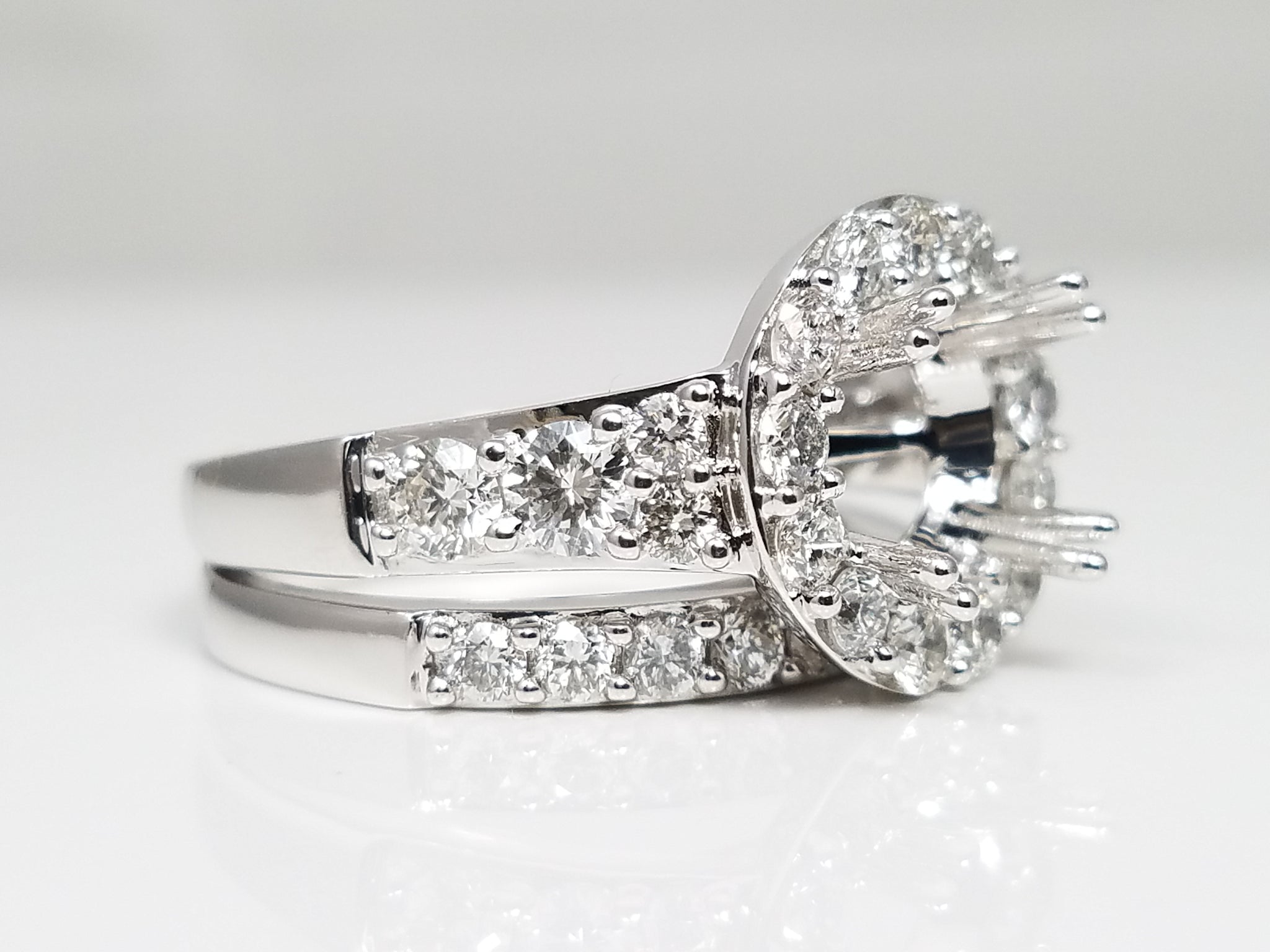 New! 14k White Gold Natural Diamond Halo Wedding Ring Mount Set