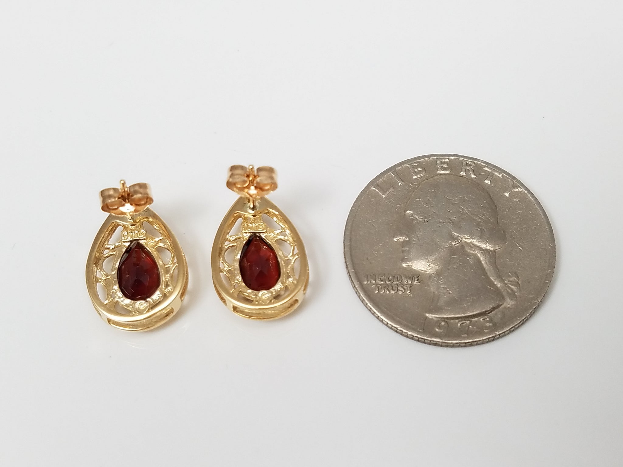Elegant 10k Yellow Gold Natural Garnet Drop Earrings