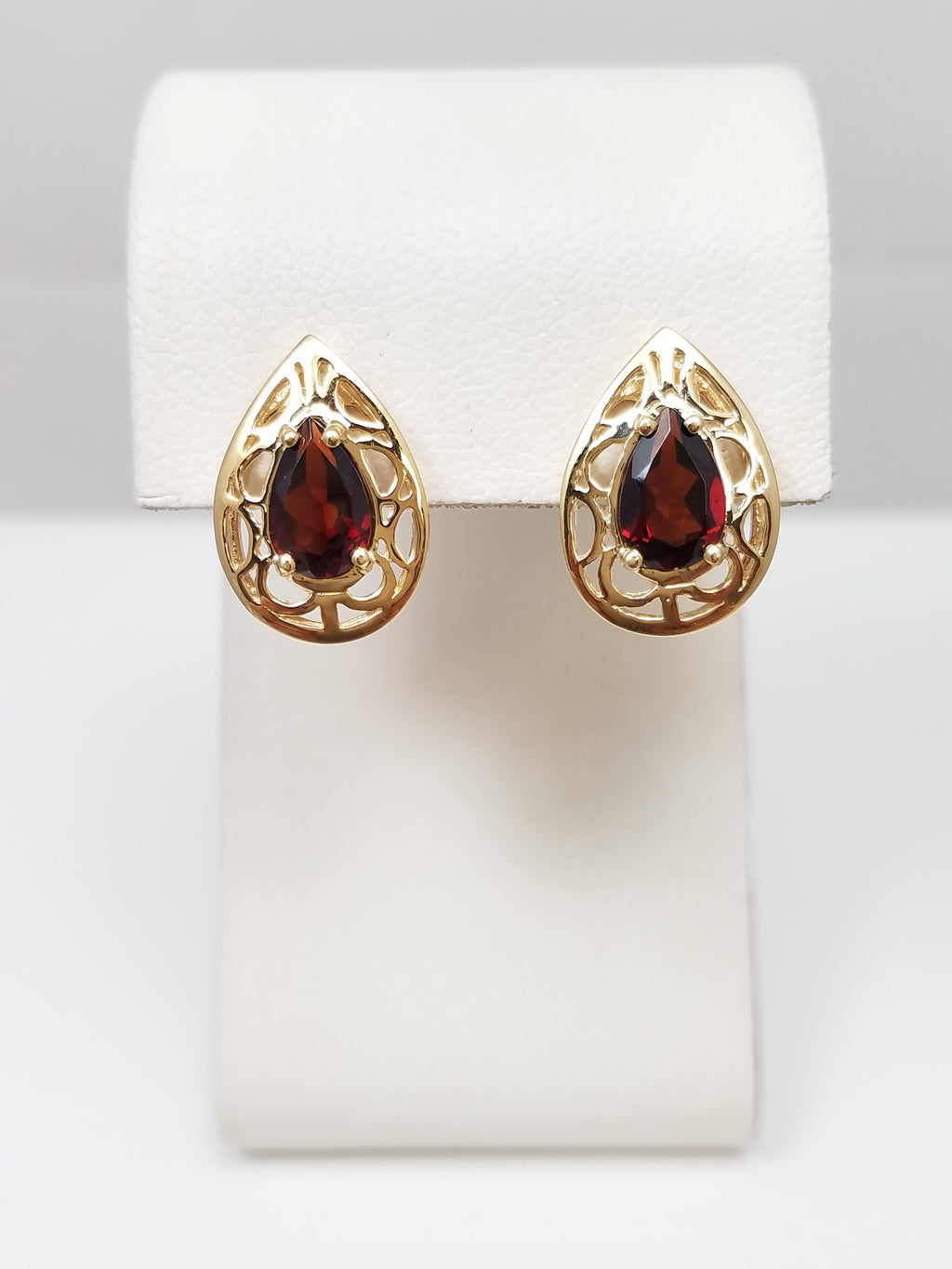 Elegant 10k Yellow Gold Natural Garnet Drop Earrings