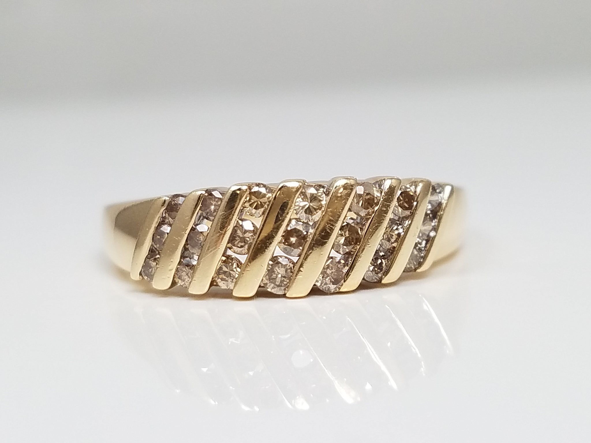 Traditional 14k Yellow Gold Natural Diamond Ring Band