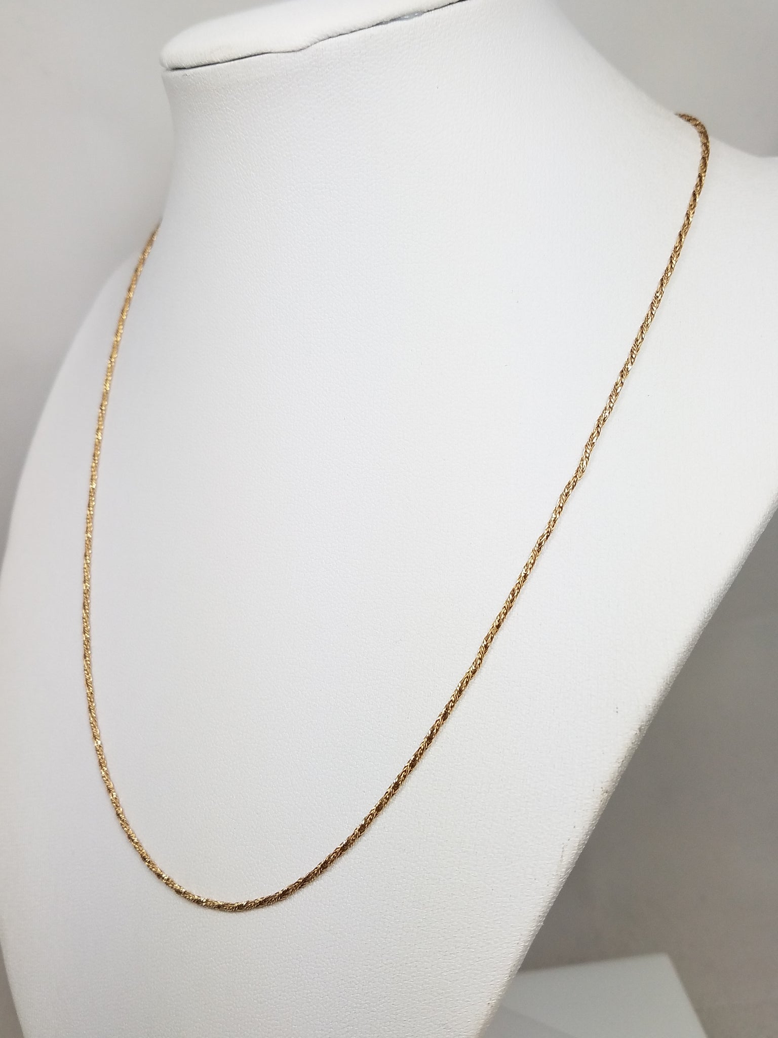 Sparkly 18.5" 14k Yellow Gold Fancy Twisted Chain Necklace