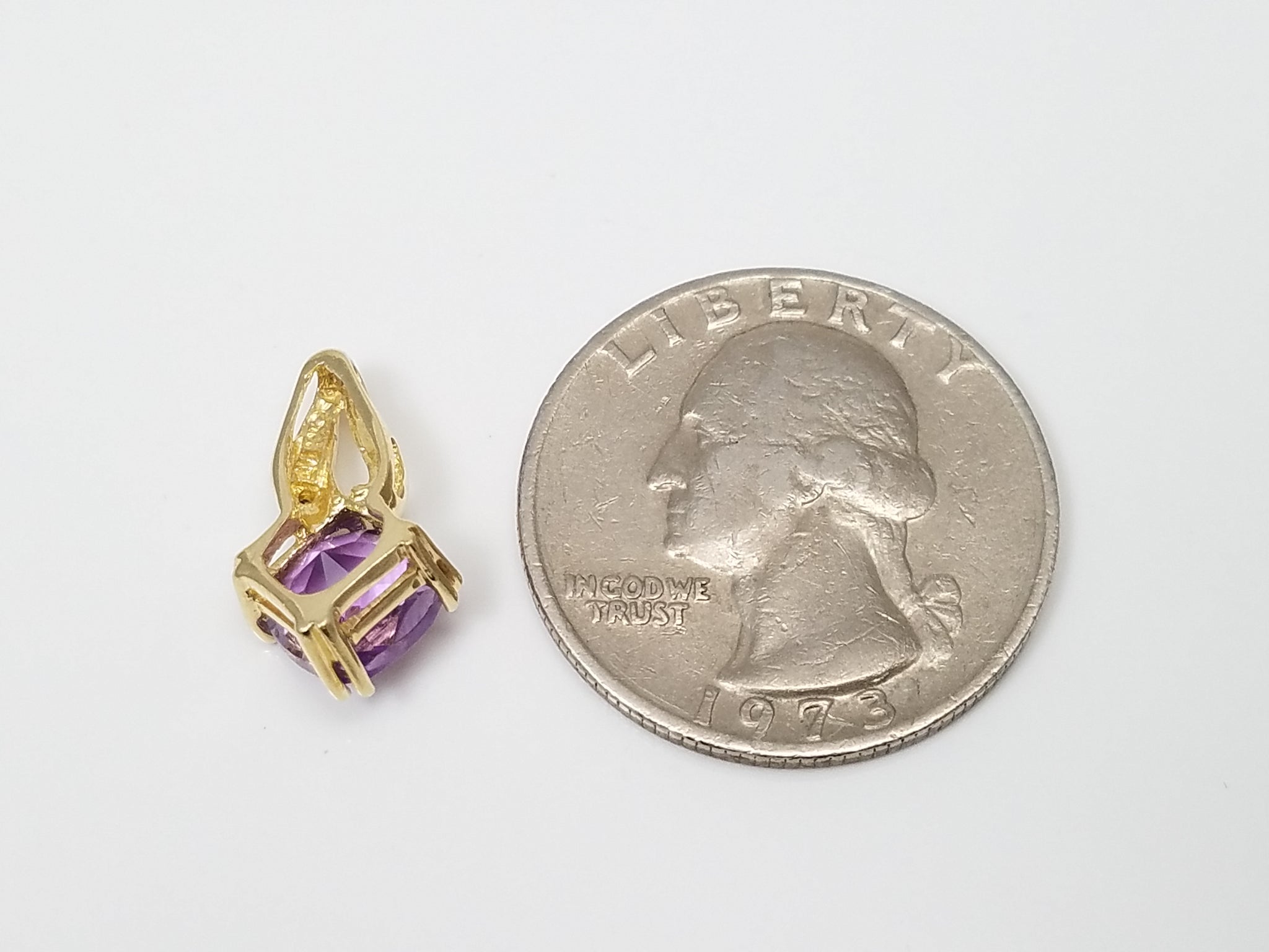 Precious 10k Yellow Gold Natural Amethyst Diamond Pendant