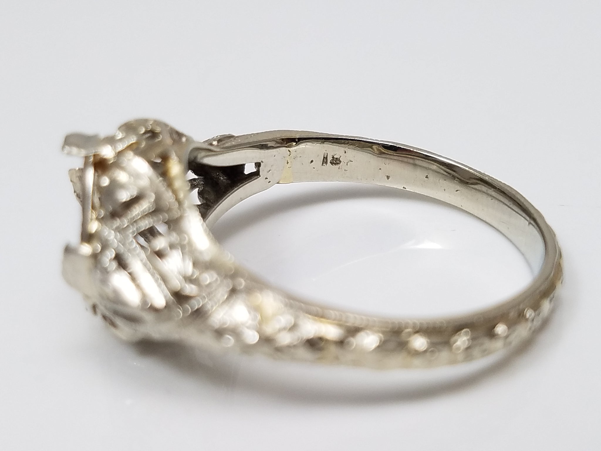 Elegant 1930's Art Deco 18k White Gold Engagement Ring Mount To Restore