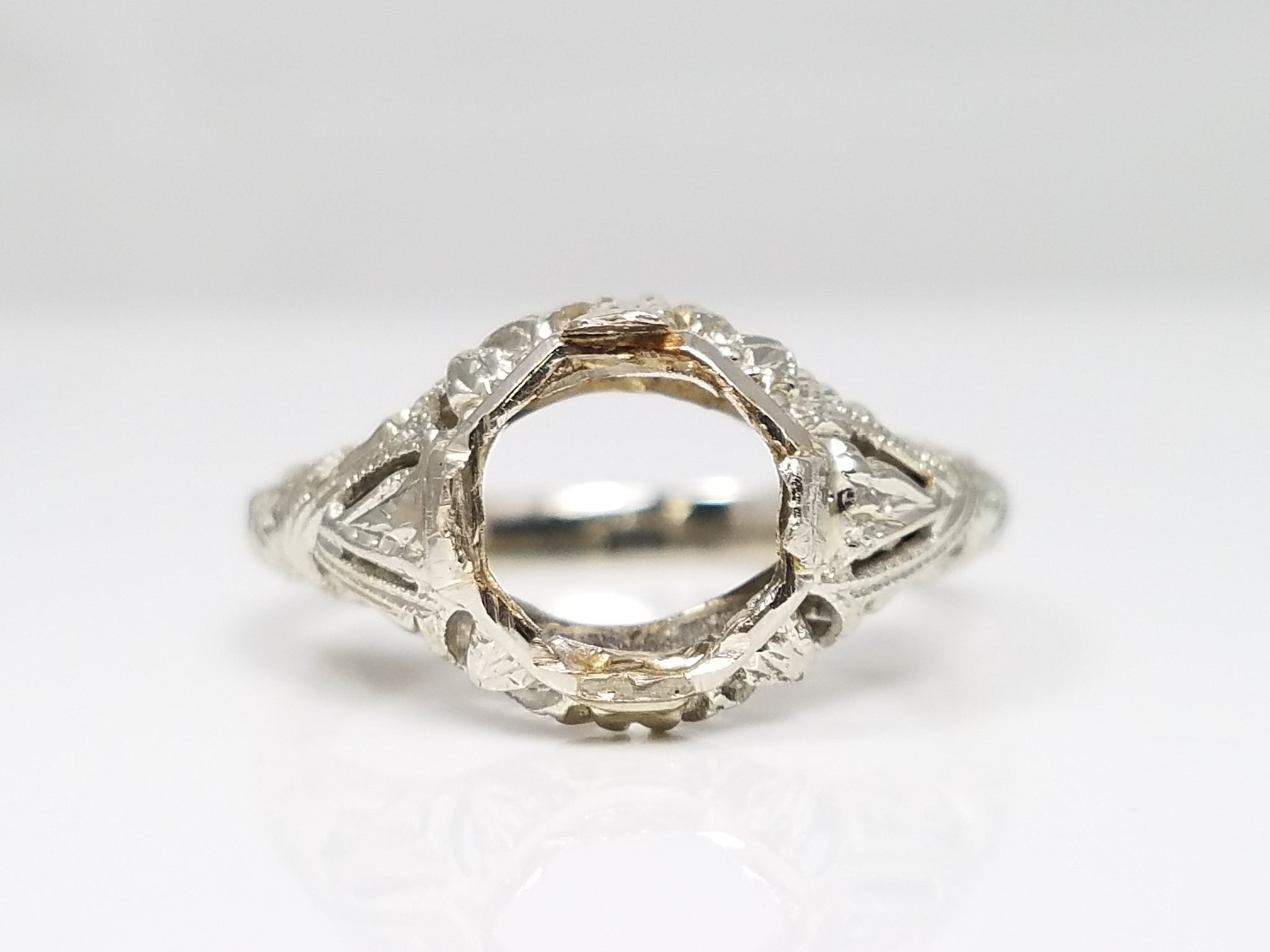 Elegant 1930's Art Deco 18k White Gold Engagement Ring Mount To Restore