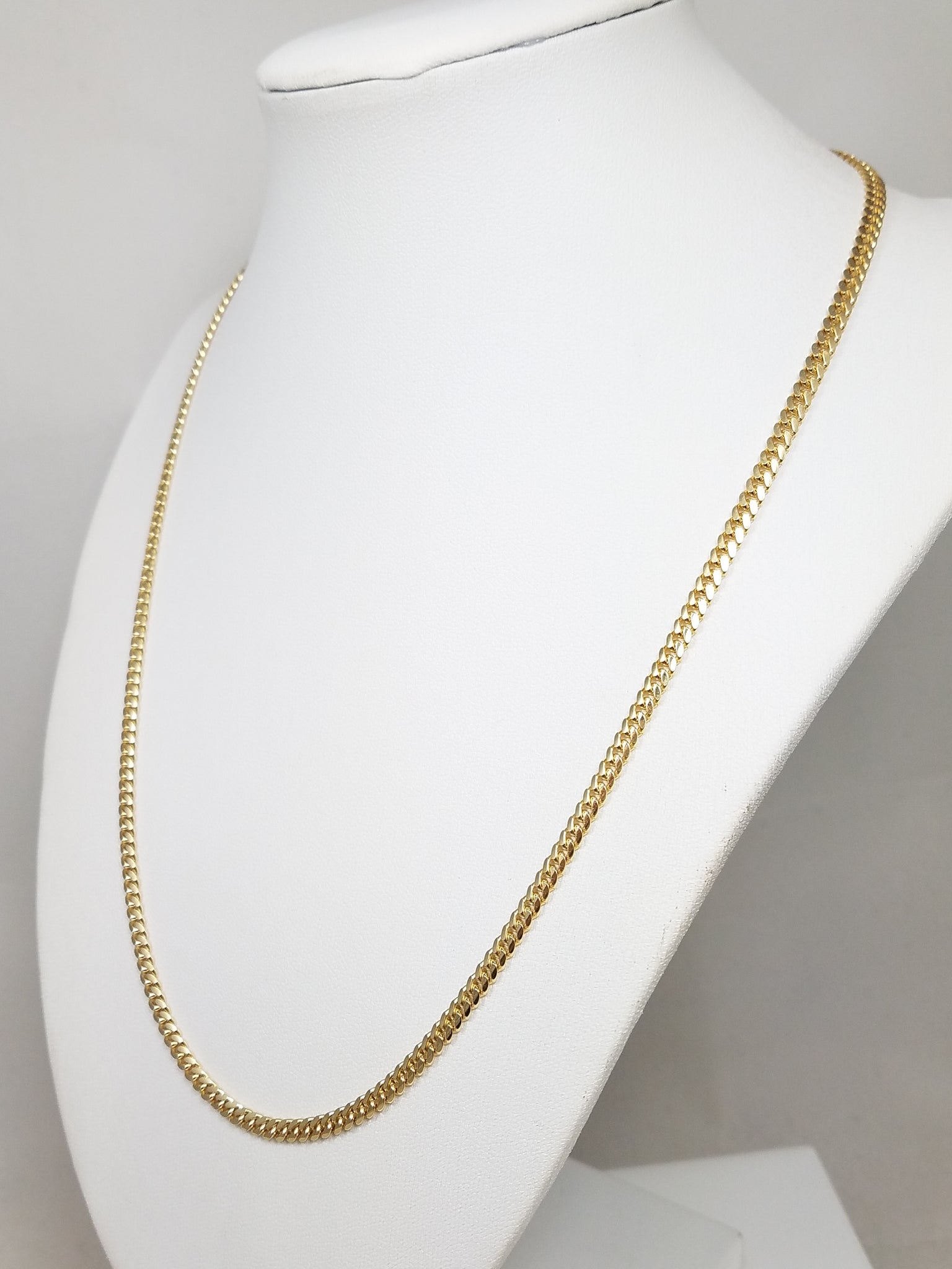 Sturdy 20" Solid 10k Yellow Gold Curb Link Chain Necklace