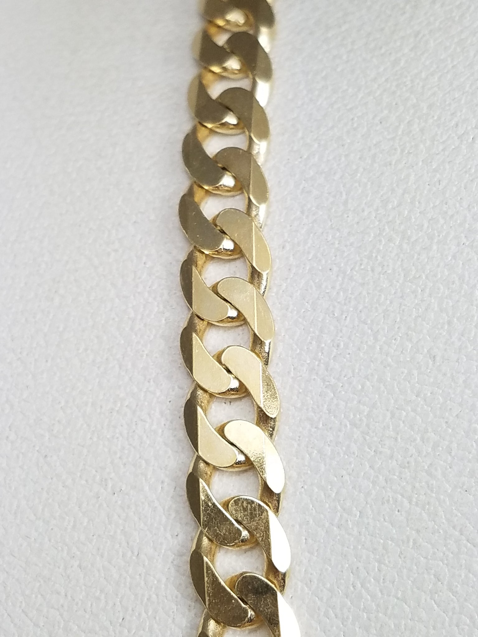 Showy 20" Solid 10k Yellow Gold Curb Link Chain Necklace