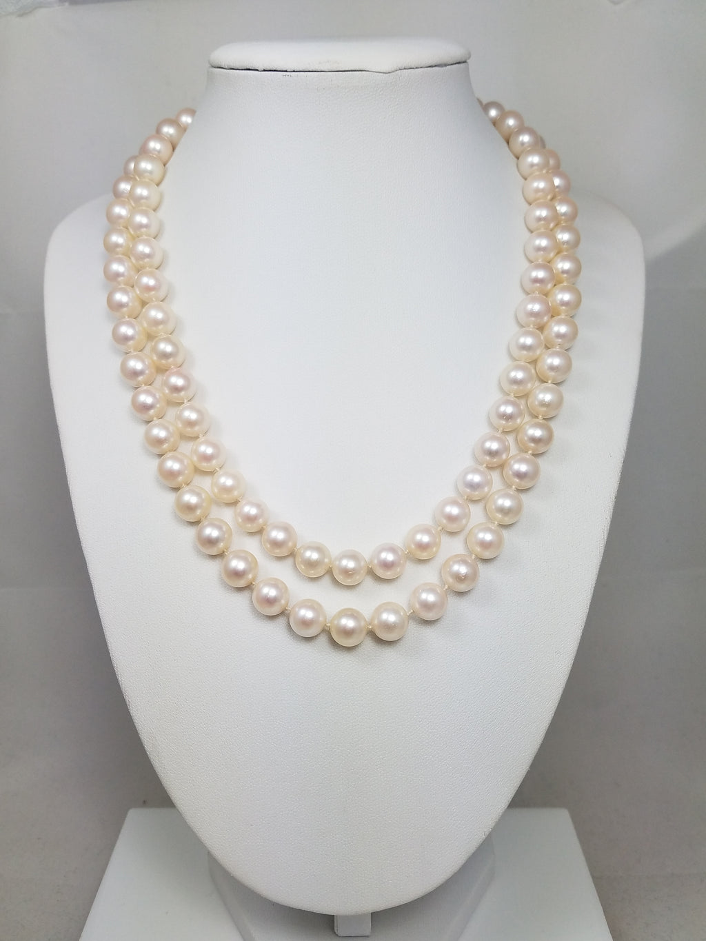 Lovely 36" Cultured South Sea Pearl Strand