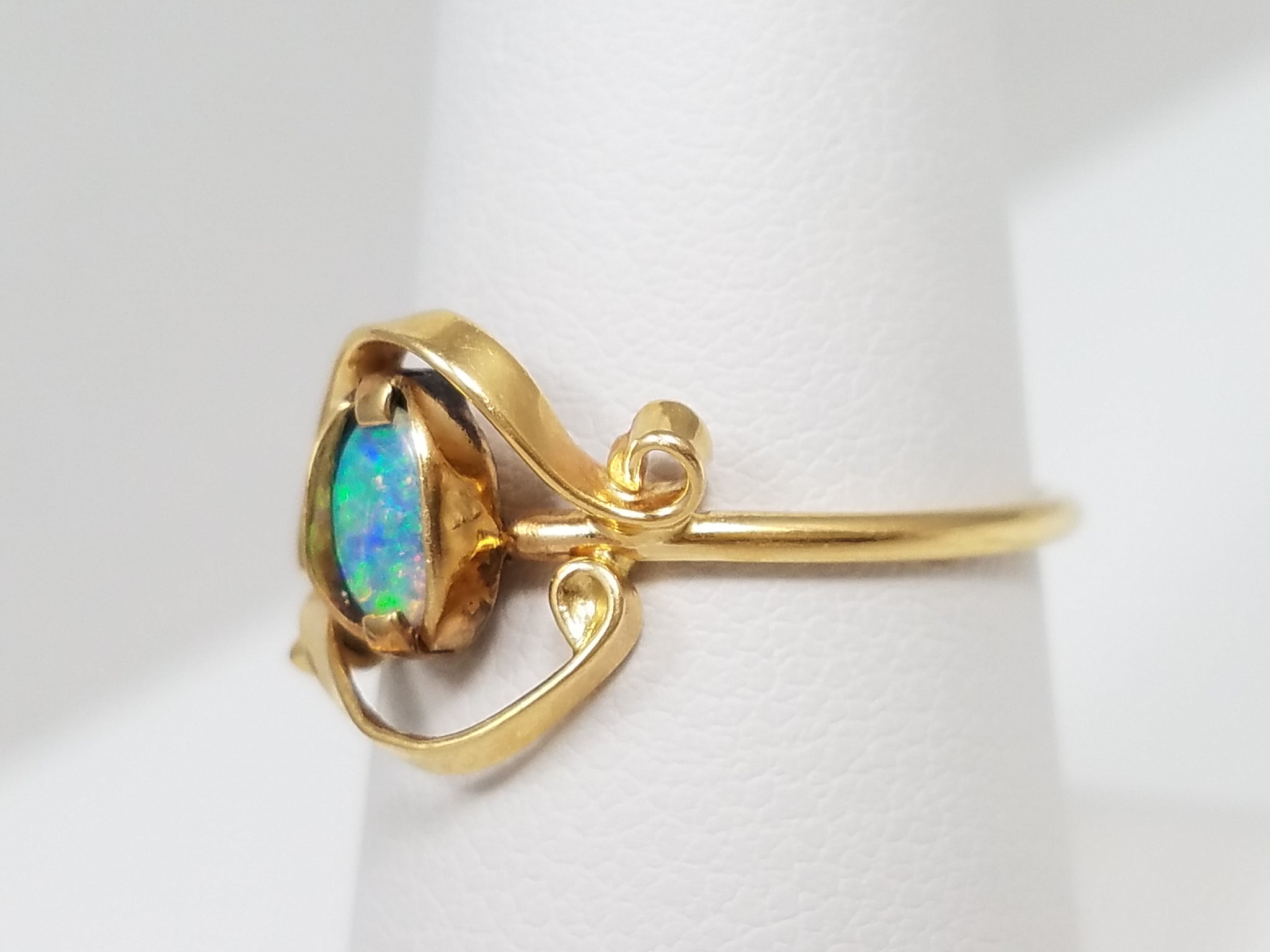 Vintage Artisan 14k Yellow Gold Natural Opal Hand Made Ring