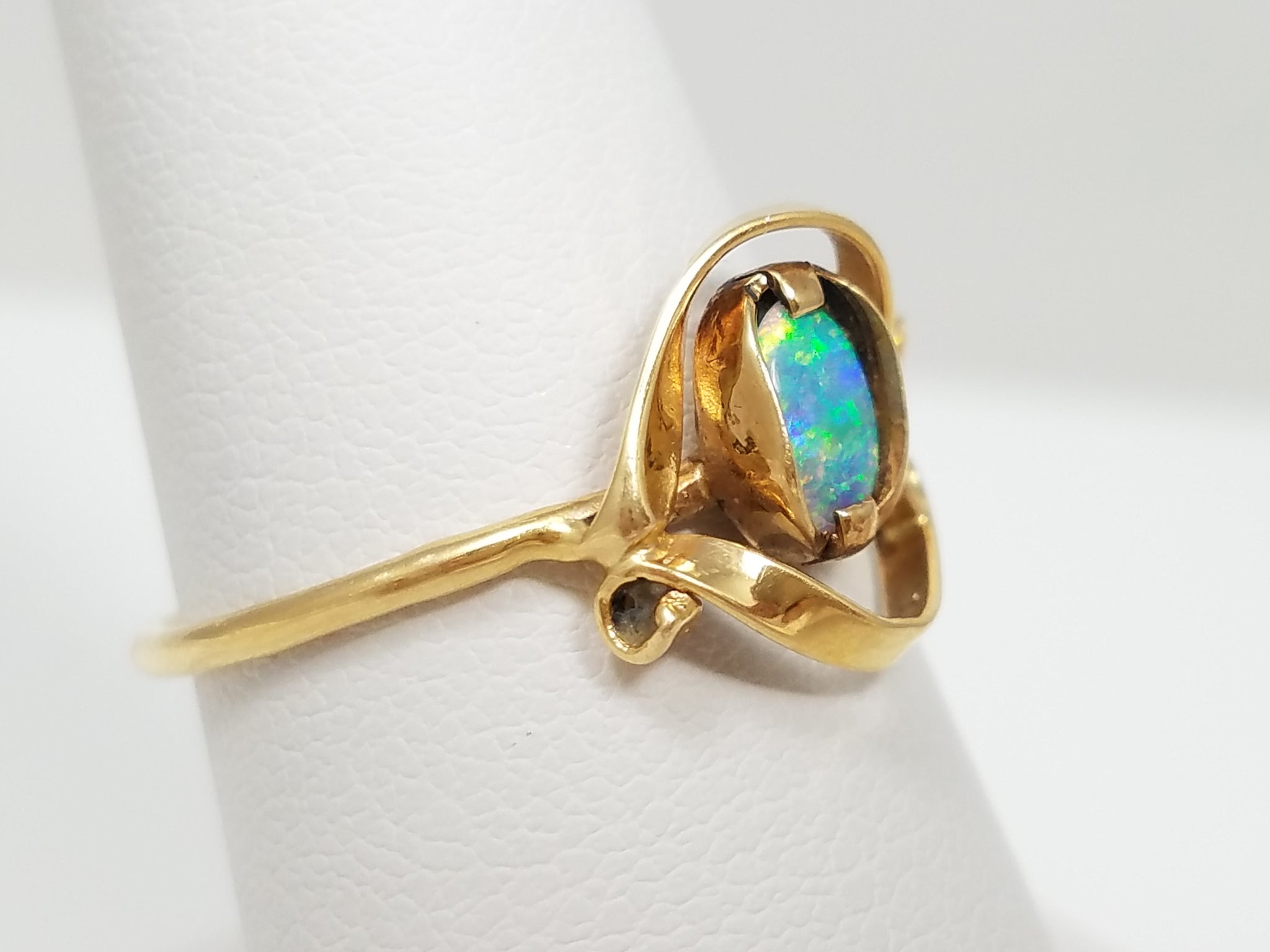 Vintage Artisan 14k Yellow Gold Natural Opal Hand Made Ring