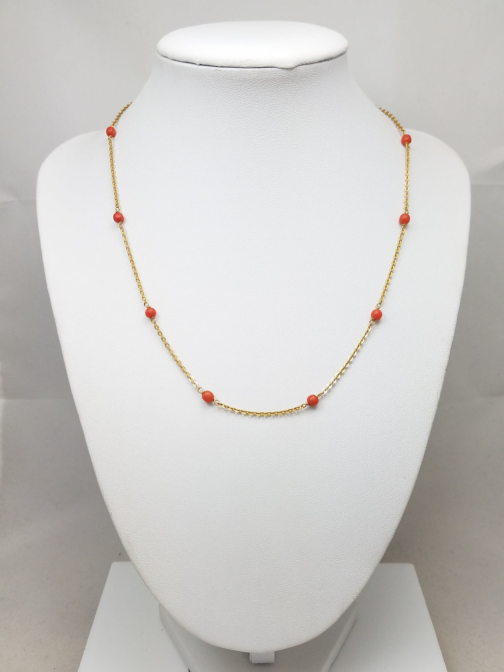 Tasteful 17" Vintage 18k Yellow Gold Natural Coral Bead Necklace