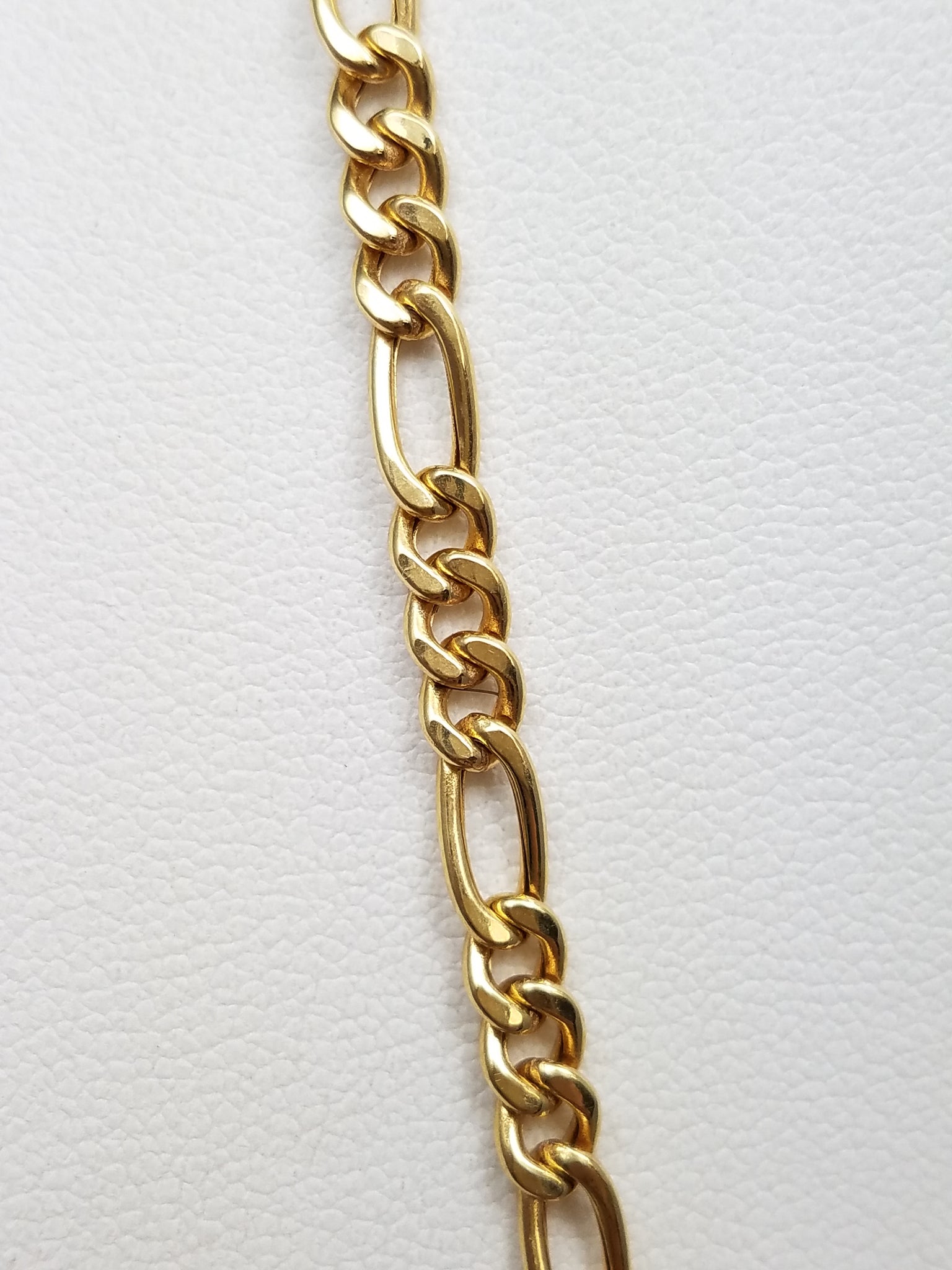 Classic 19.5" Hollow 18k Yellow Gold Figaro Link Chain Necklace