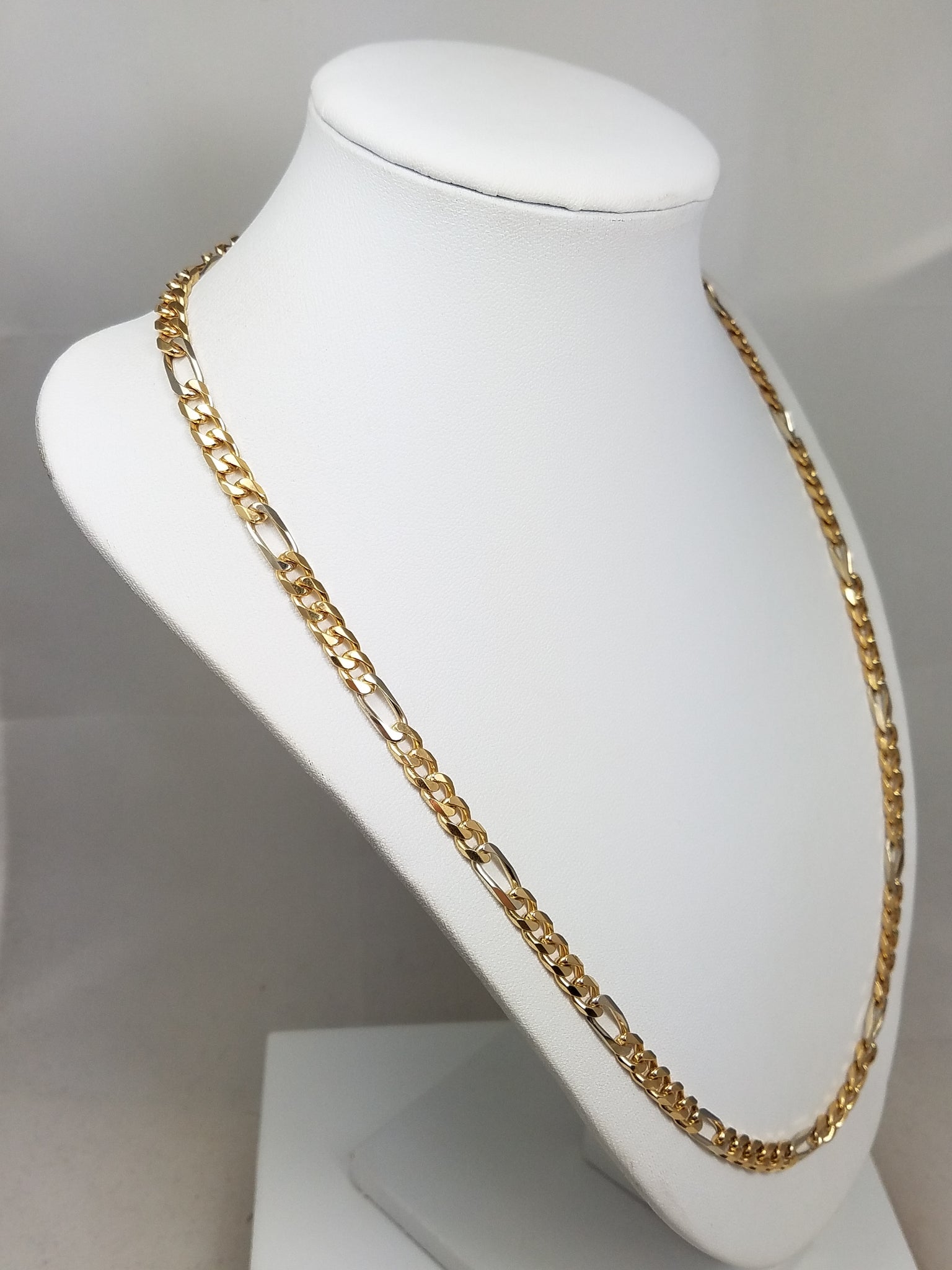 Dynamic 22" Solid 18k Two Tone Gold Figaro Link Chain Necklace