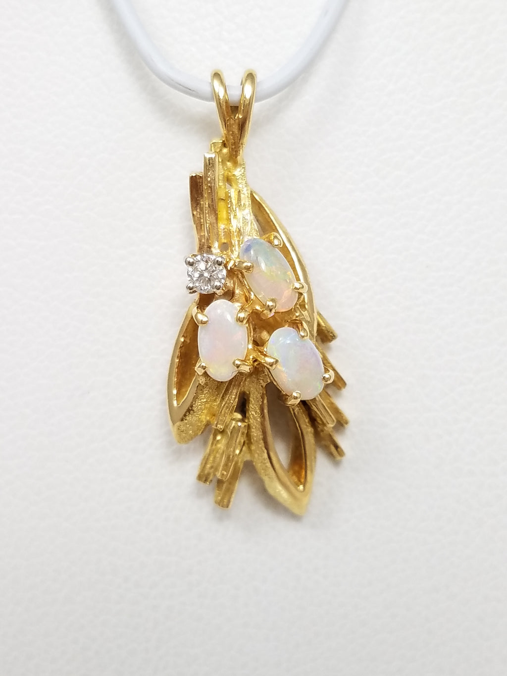 Sophisticated 18k Yellow Gold Natural Australian Opal Diamond Pendant