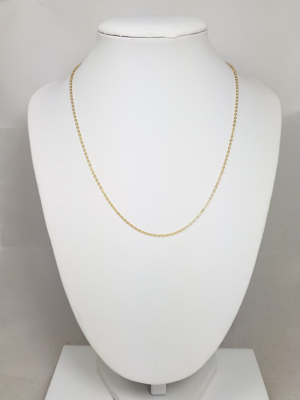 Sporty 16.75" 18k Yellow Gold Cable Link Chain Necklace