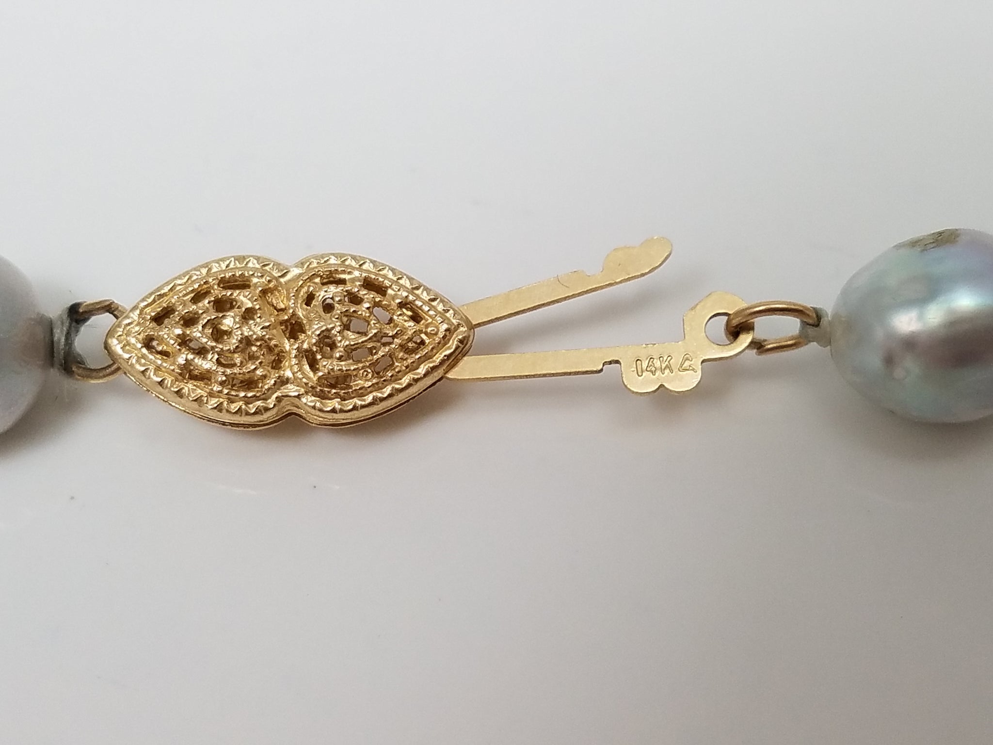 Lovely 30" 14k Yellow Gold Semi Baroque Cultured Grey Saltwater Pearl Strand