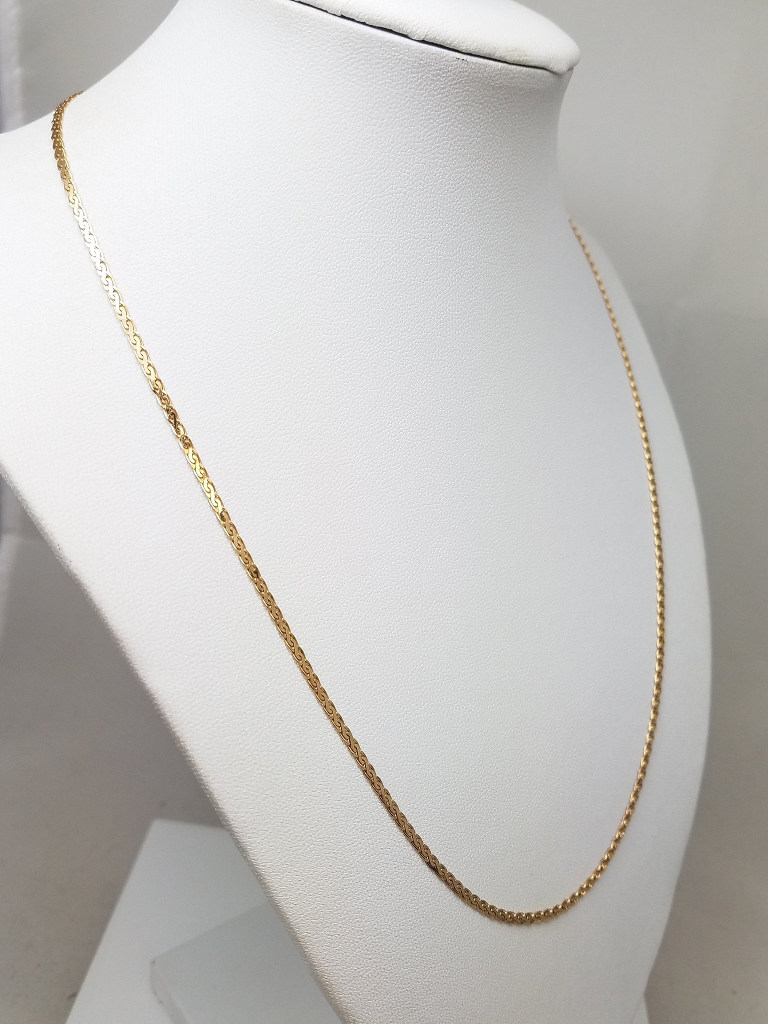 Gleaming 20" 14k Yellow Gold Flat Wheat Chain Necklace
