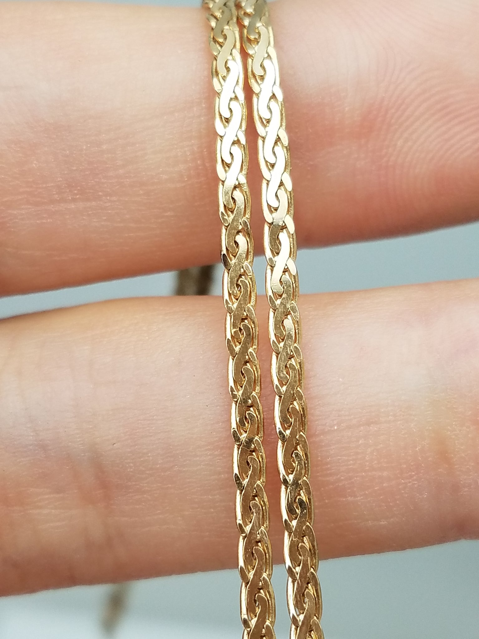 Gleaming 20" 14k Yellow Gold Flat Wheat Chain Necklace