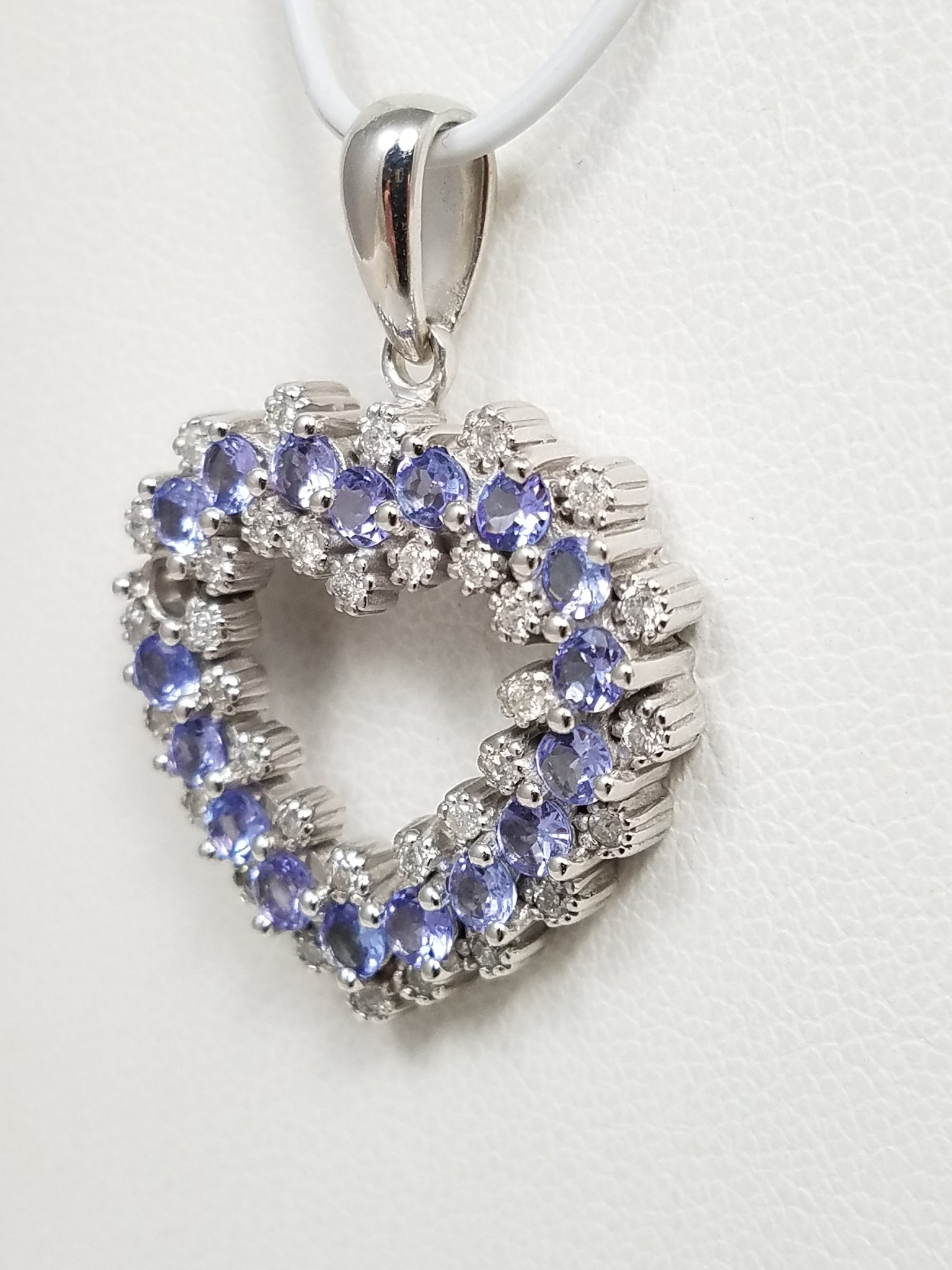 Ornate 14k White Gold Natural Tanzanite Diamond Heart Pendant