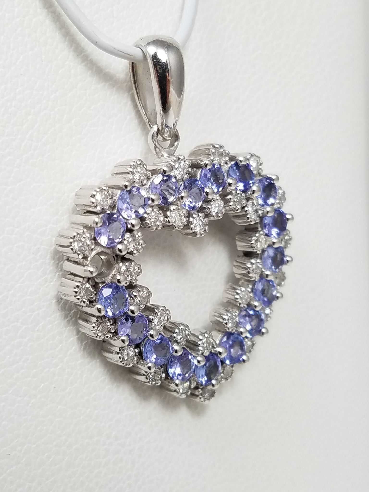 Ornate 14k White Gold Natural Tanzanite Diamond Heart Pendant