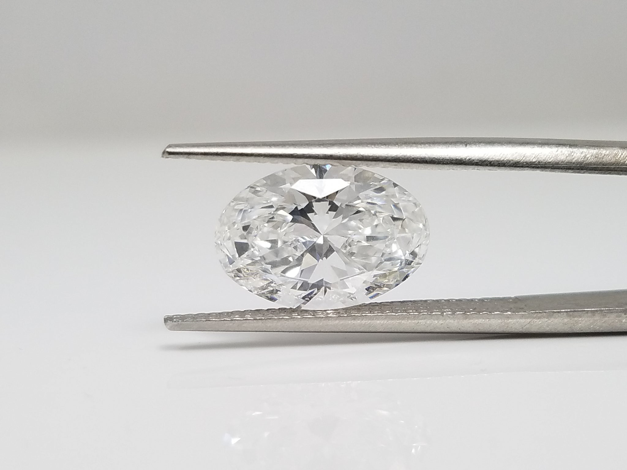 New IGI Certified Lab Grown 3.01ct Oval Brilliant Cut Diamond VS1-D