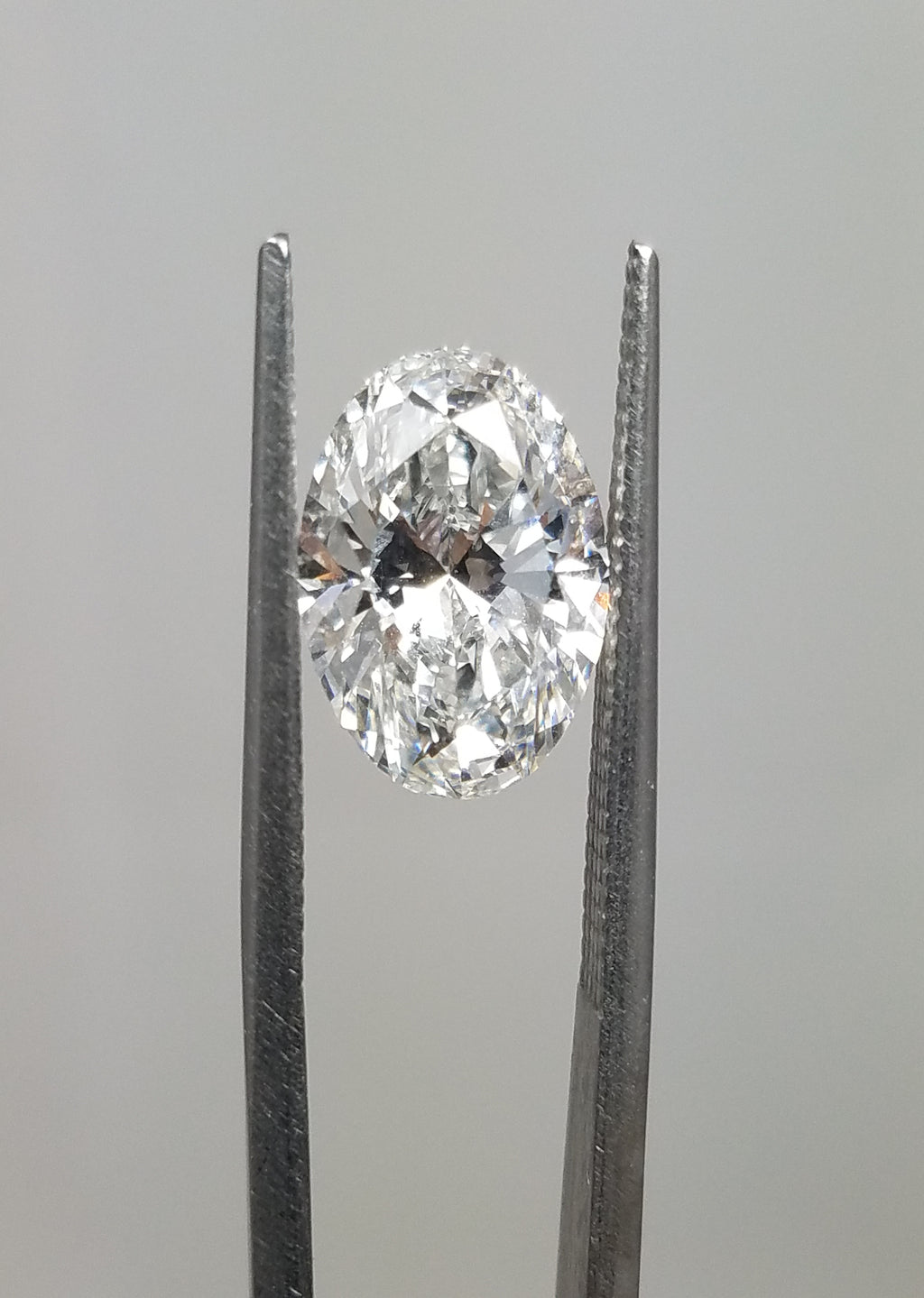 New IGI Certified Lab Grown 3.01ct Oval Brilliant Cut Diamond VS1-D