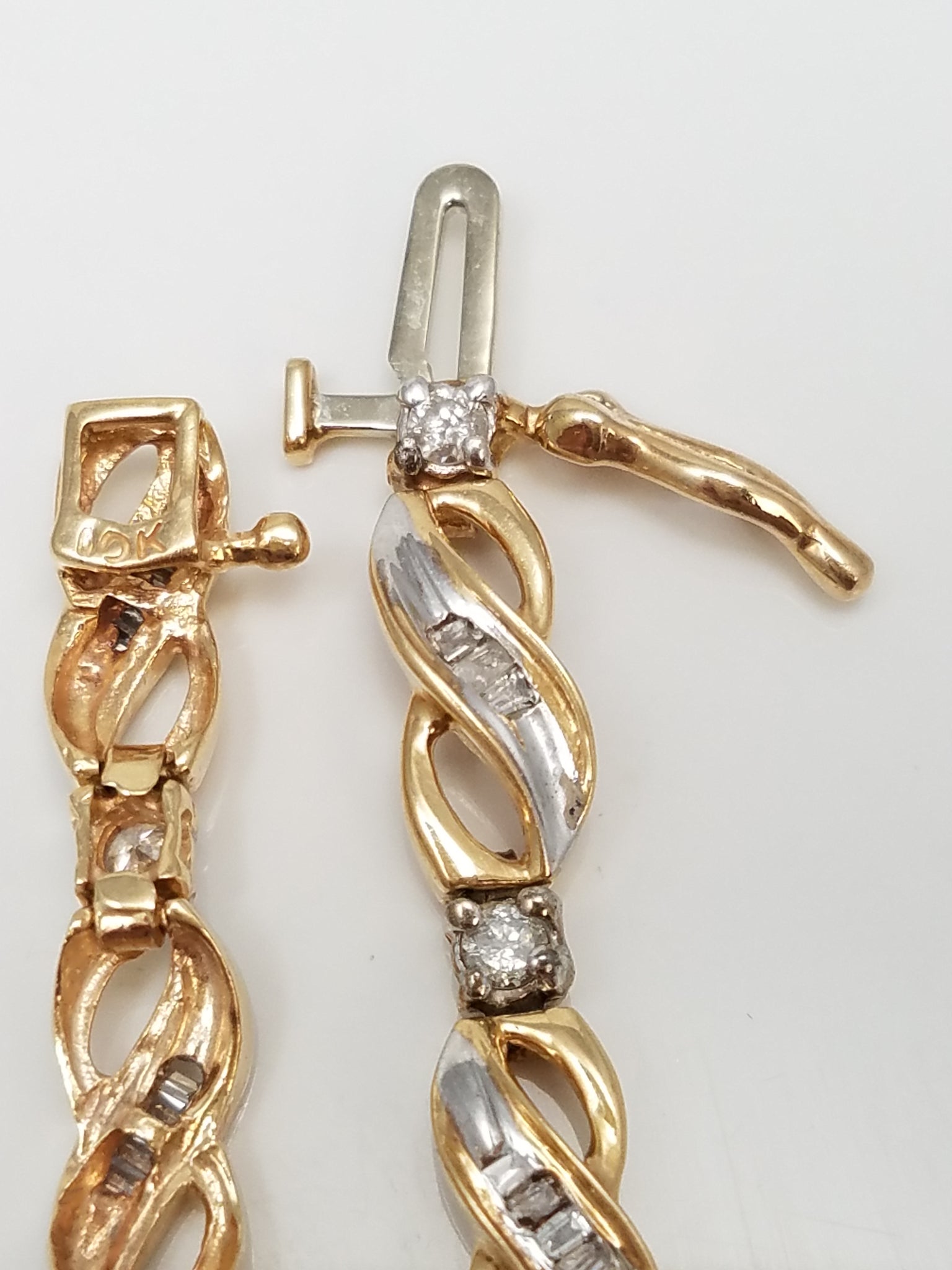 10k Two Tone Gold Natural Diamond 6 5/8" Bracelet