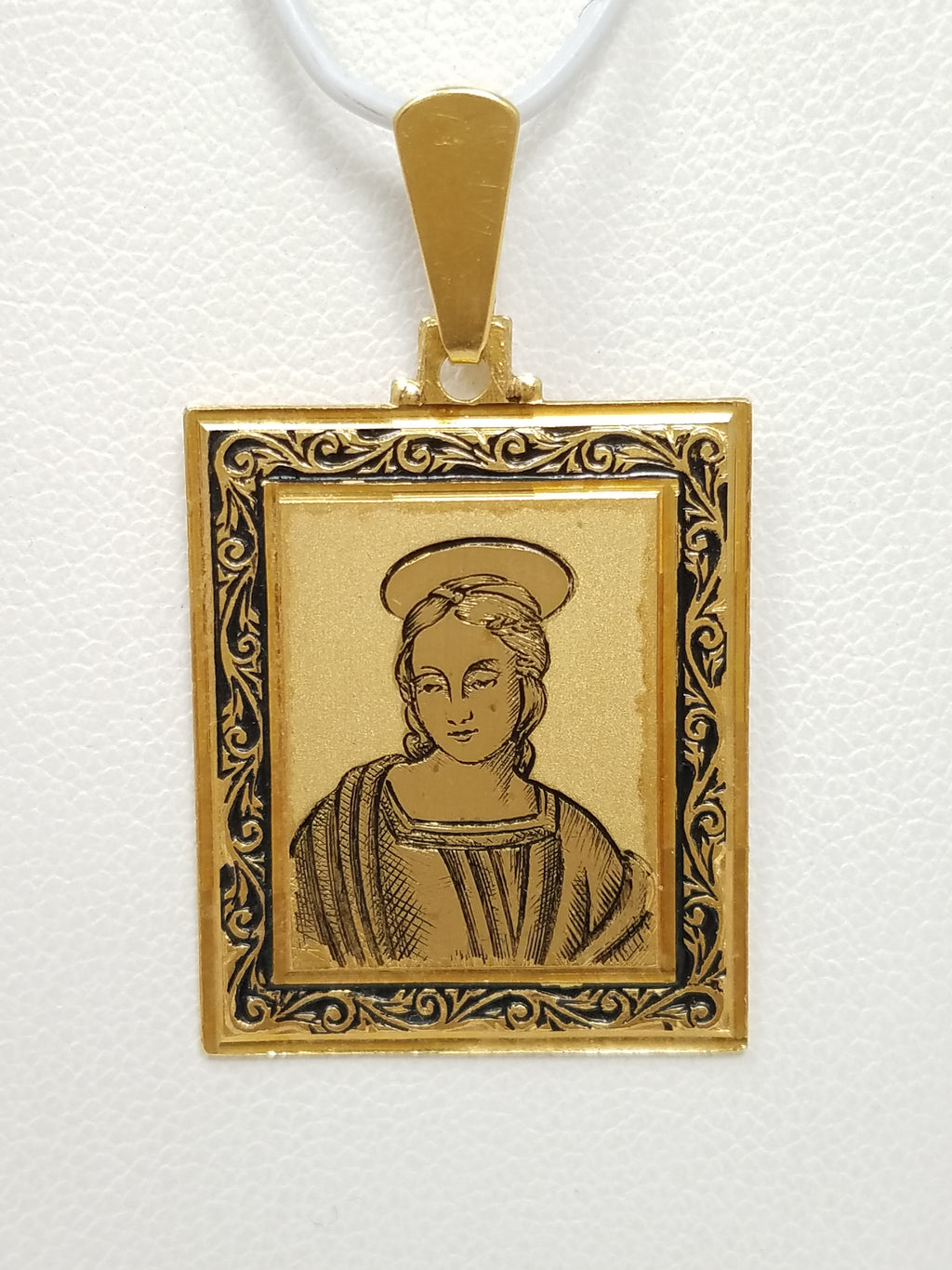 Incredible 18k Yellow Gold Mother Mary Pendant