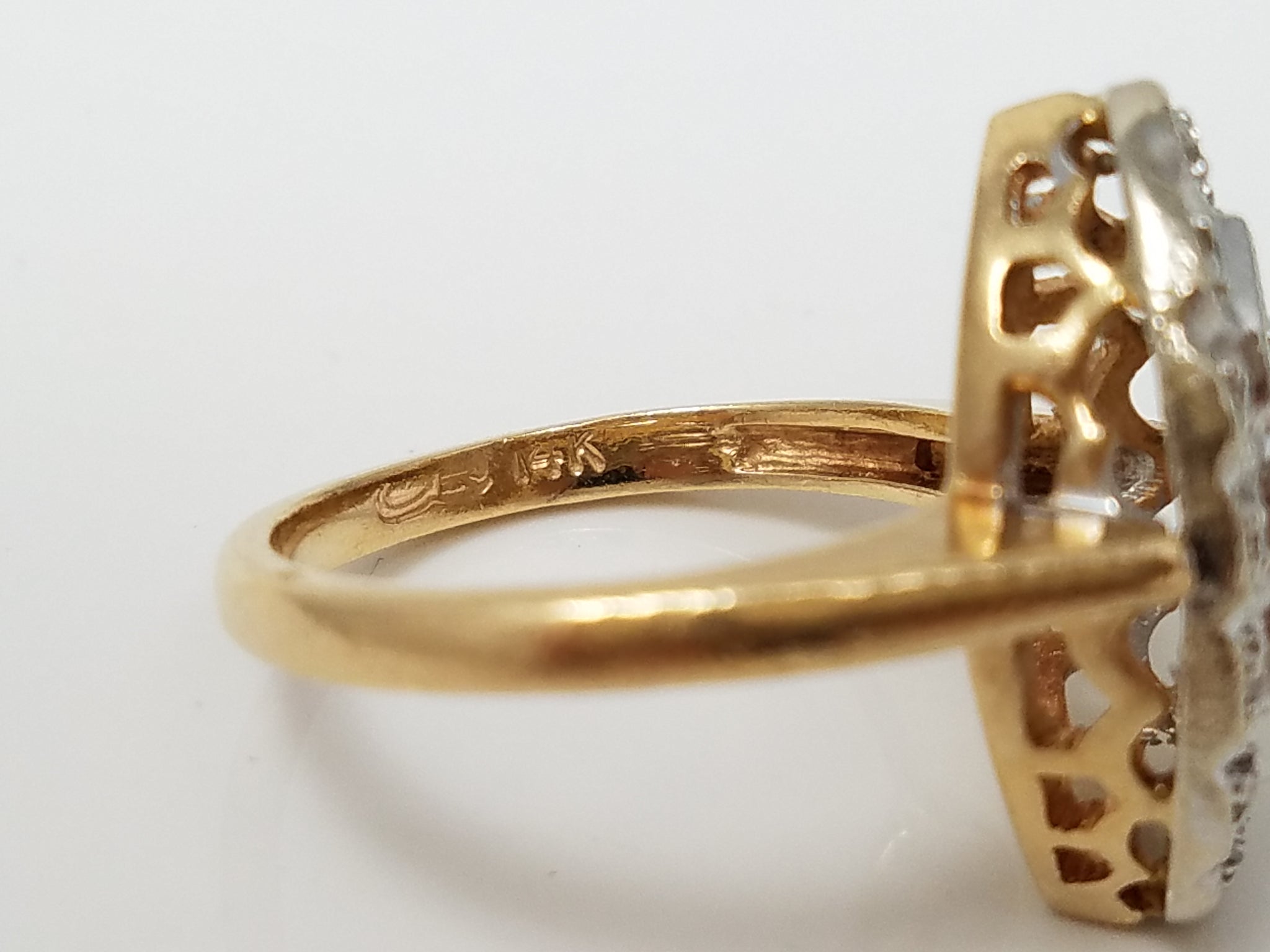 Frilly Vintage 14k Yellow Gold Natural Diamond Ring