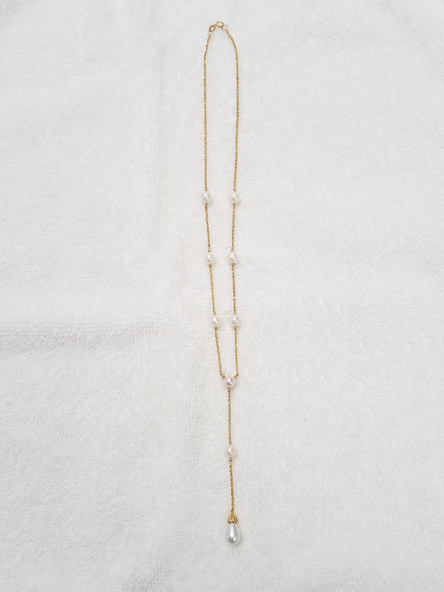 14k Yellow Gold Dangling Cultured Pearl Station Necklace