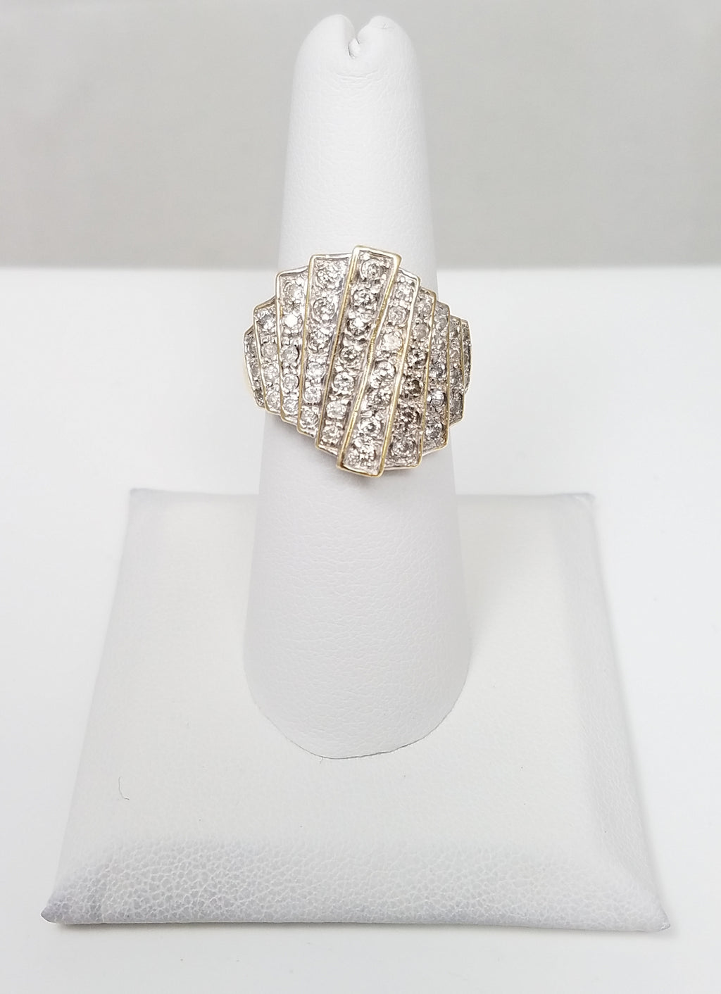 Dynamic 14k Two Tone Gold Natural Diamond Retro Ring