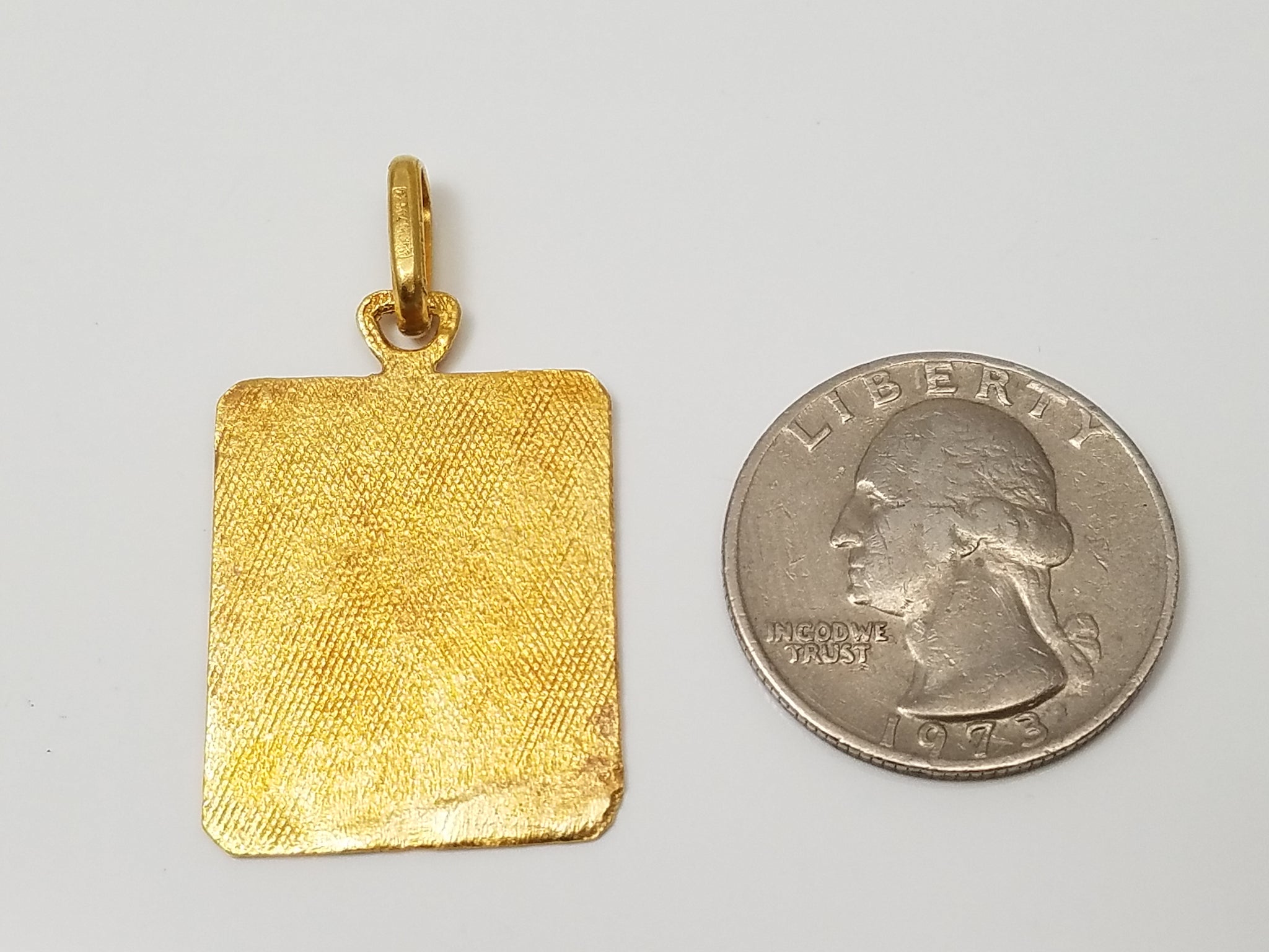 Glorious 18k Yellow Gold Jesus Pendant