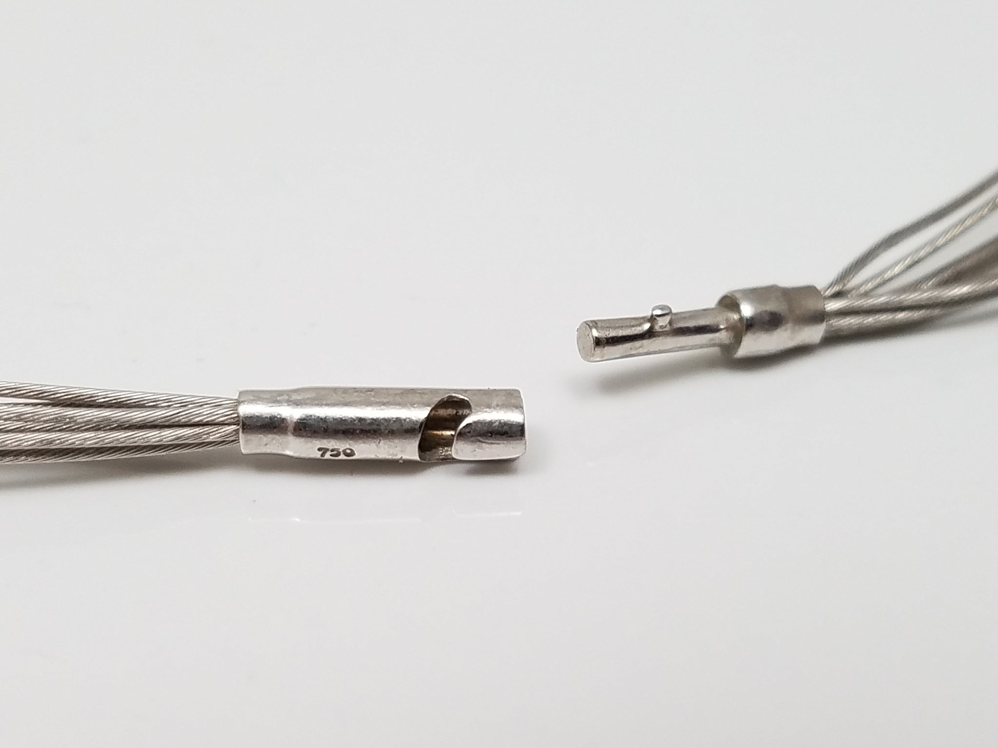 Glamorous 16" 18k White Gold Natural Motion Diamond Seven Strand Necklace