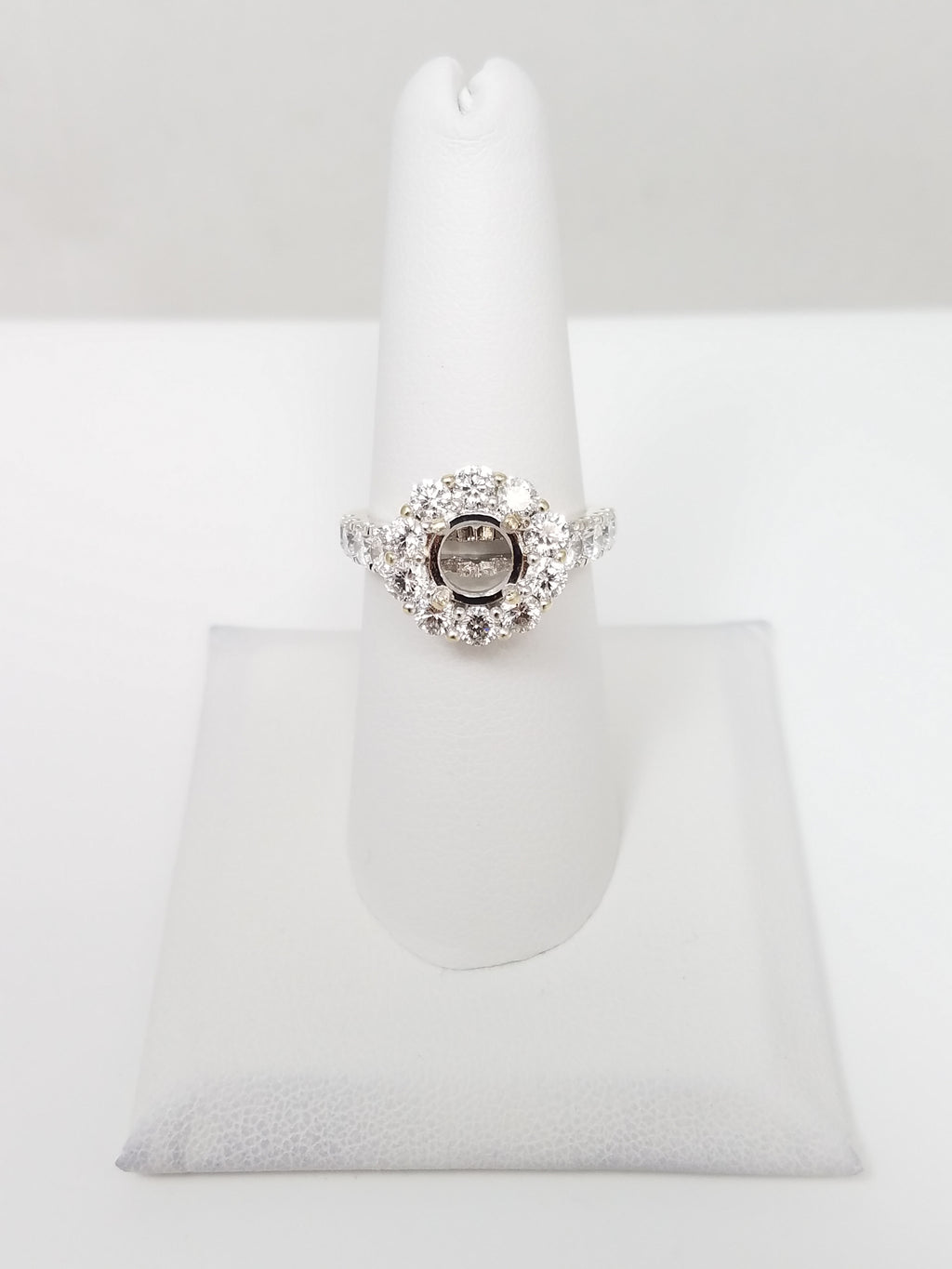 Lavish 18k White Gold 2ctw Natural Diamond Engagement Ring Mount