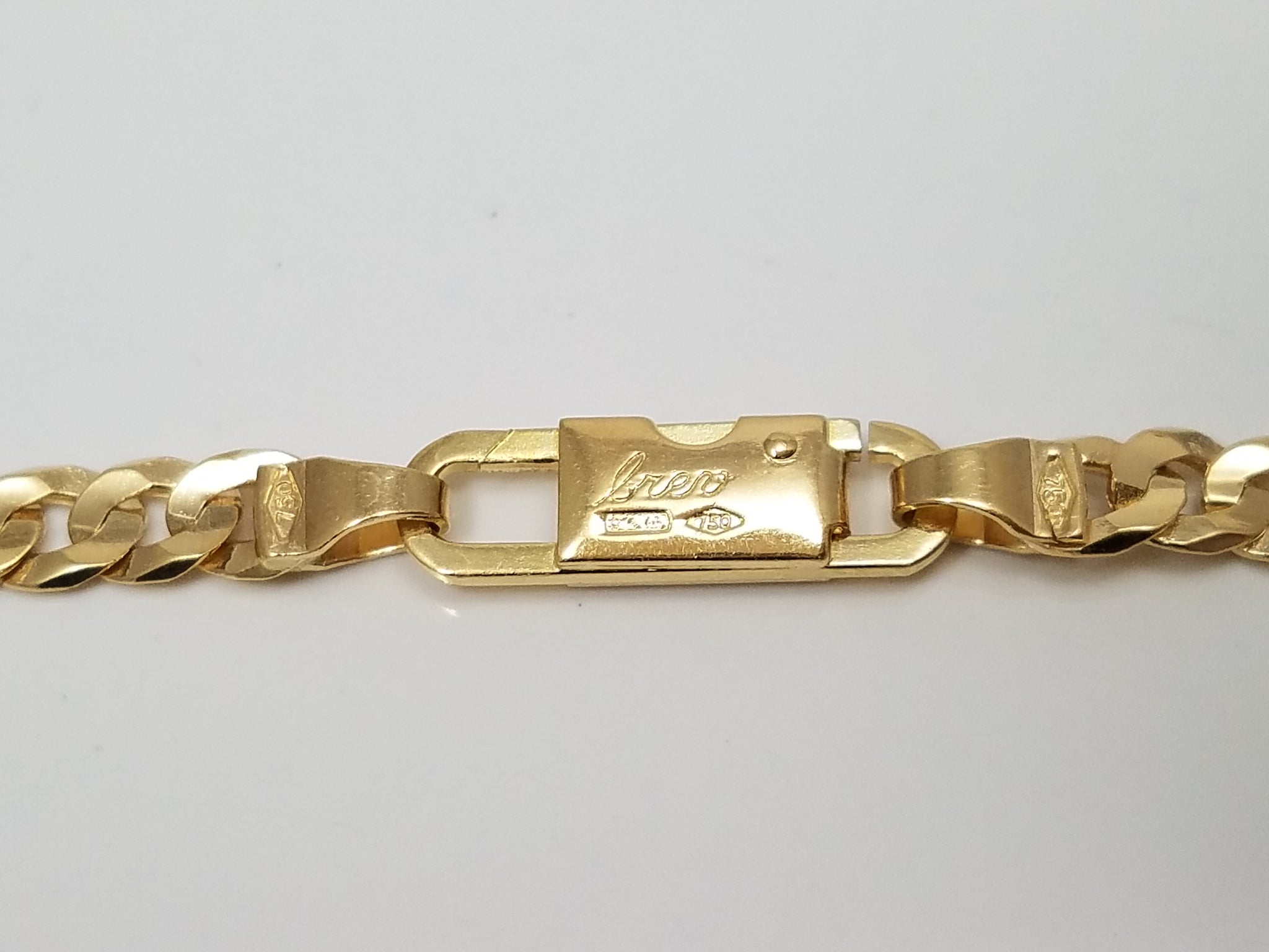 Sporty Solid 8.25" 18k Yellow Gold Curb Link Bracelet