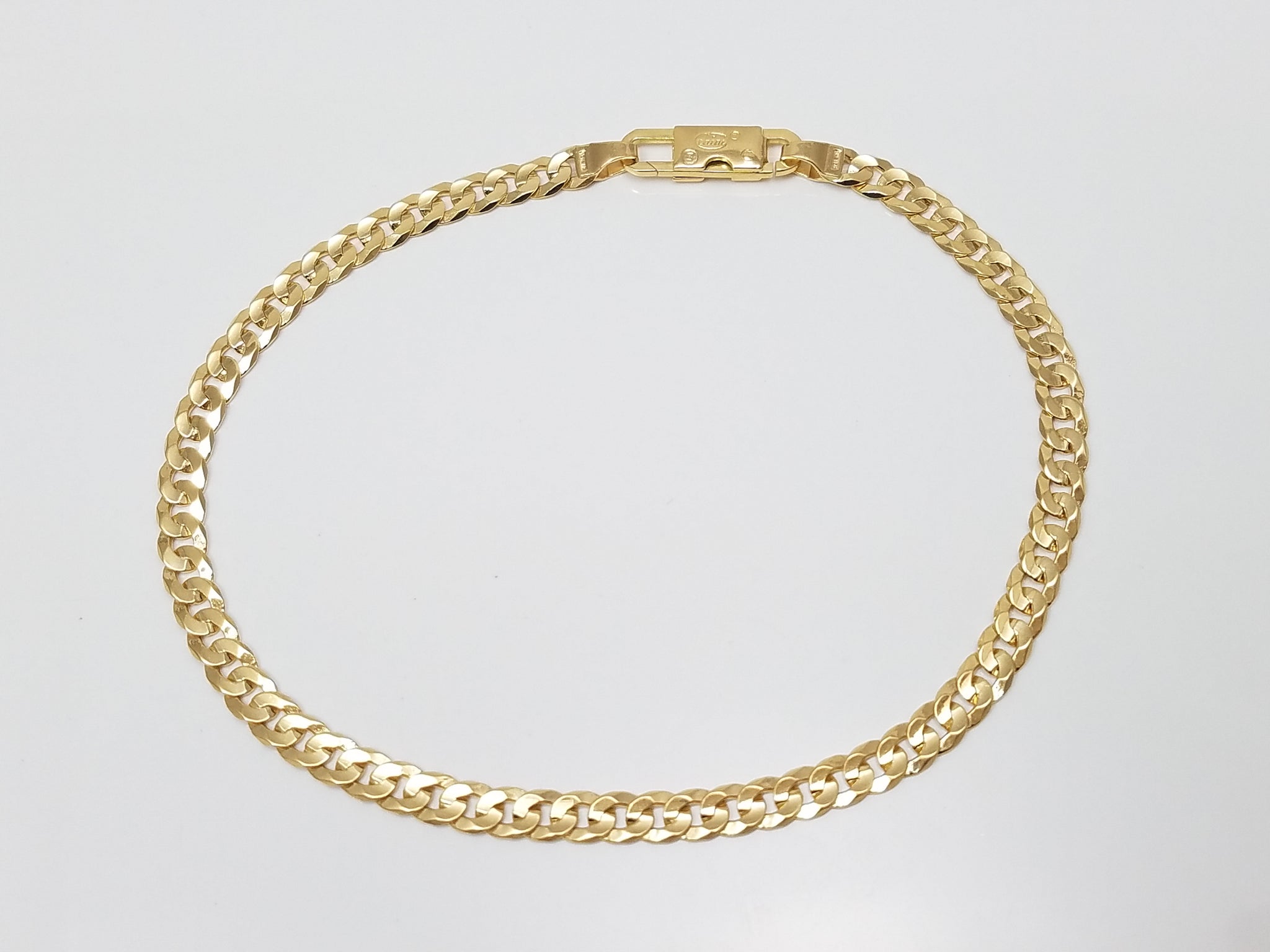 Sporty Solid 8.25" 18k Yellow Gold Curb Link Bracelet