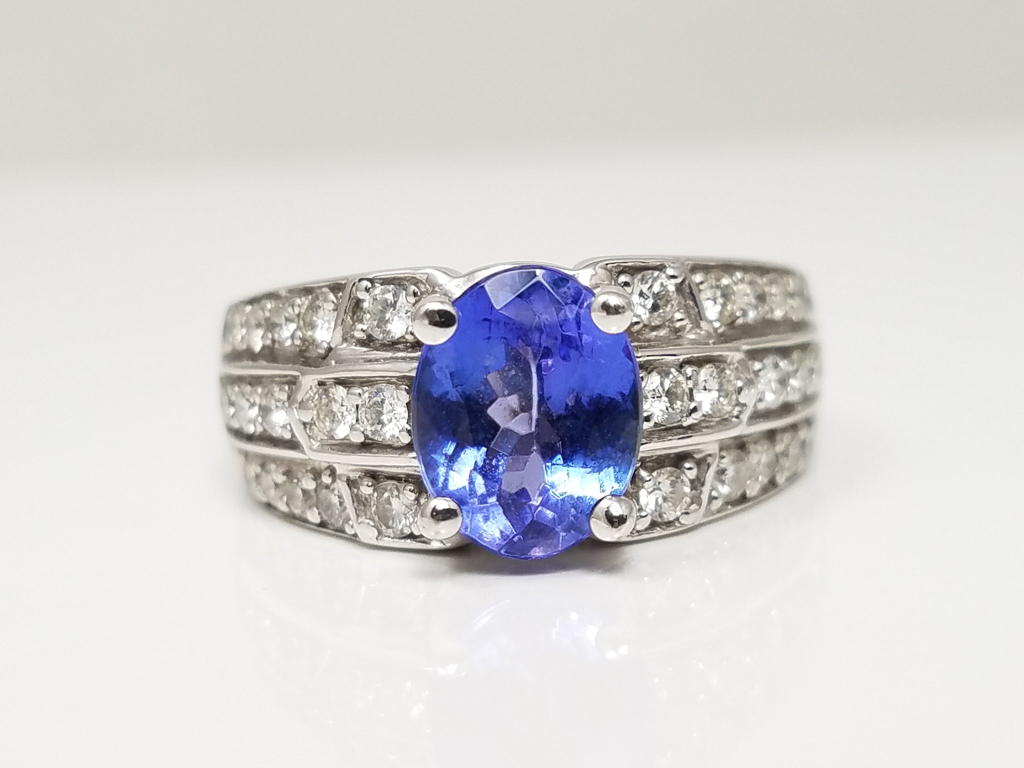 $4,000 Retail Le Vian 14k White Gold Natural Tanzanite Diamond Ring