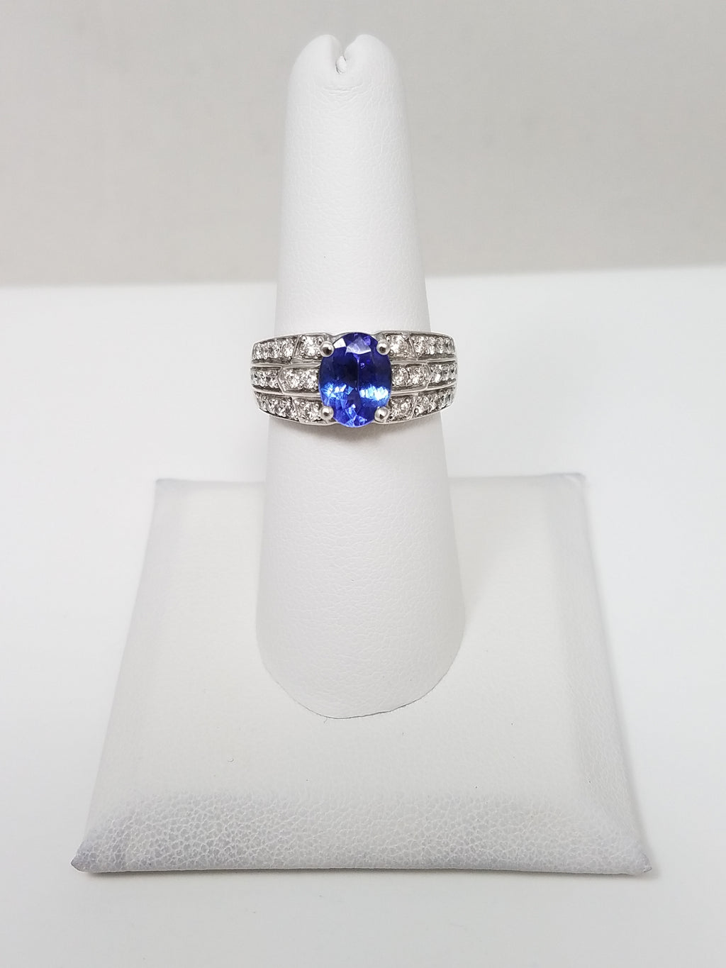 $4,000 Retail Le Vian 14k White Gold Natural Tanzanite Diamond Ring