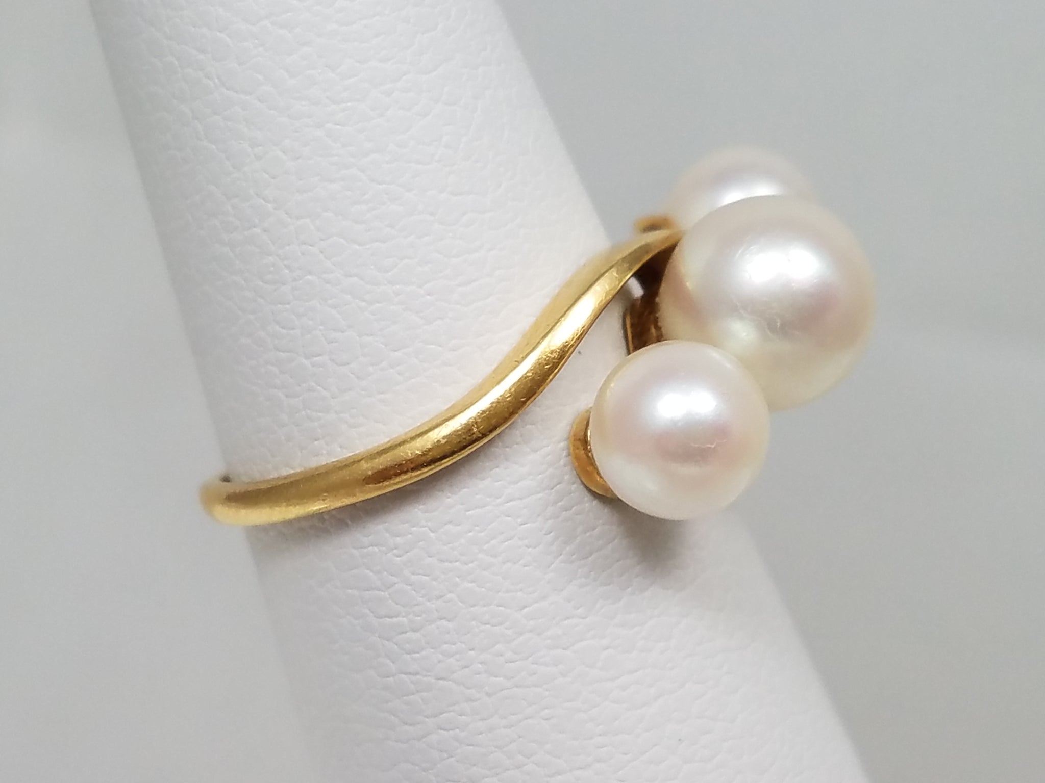 Vintage Mikimoto 18k Yellow Gold Cultured Pearl Ring