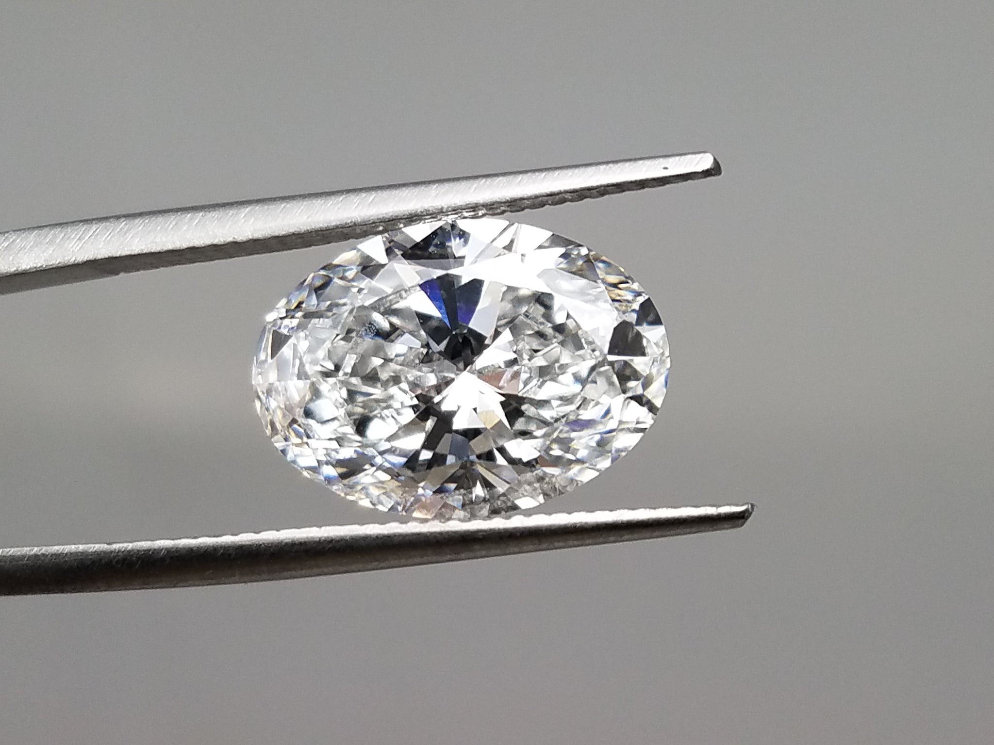 NEW IGI Certified Lab Grown 4.03ct Oval Brilliant Cut Diamond VS1/ E