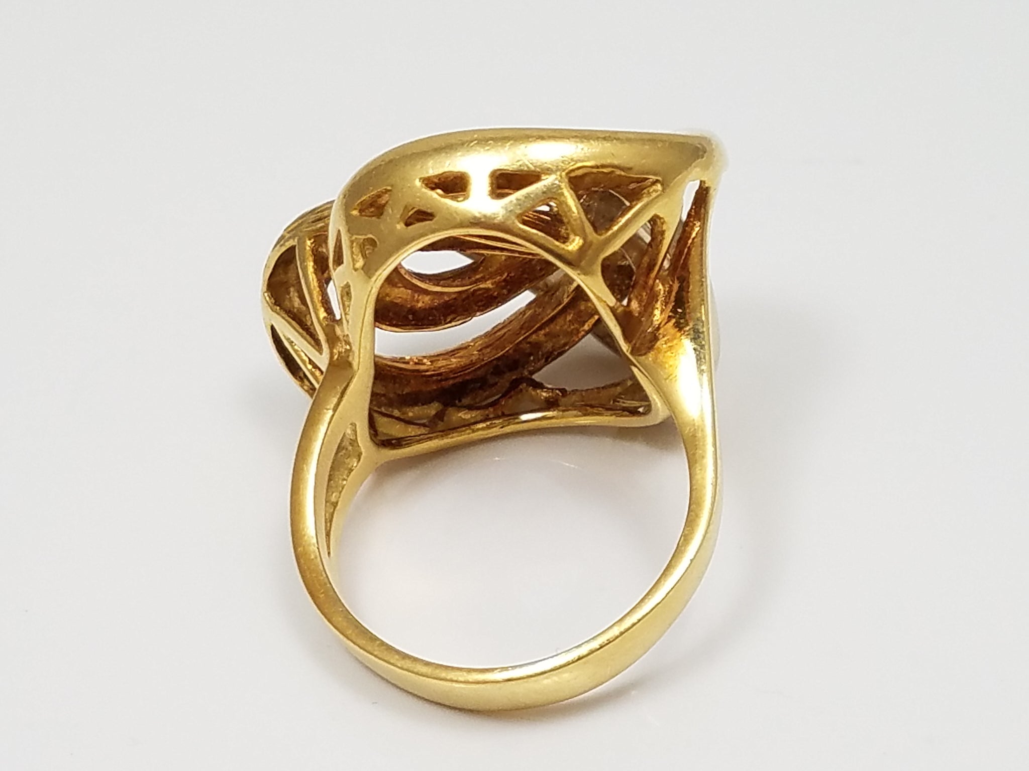 Extravagant 18k Two Tone Gold Freeform Ring