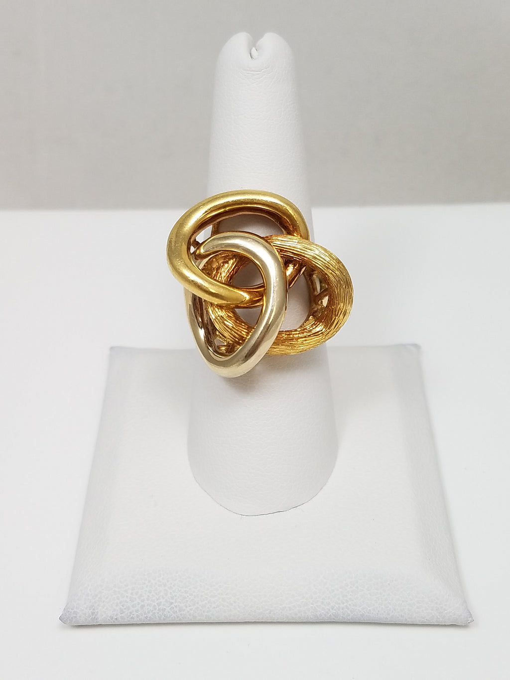 Extravagant 18k Two Tone Gold Freeform Ring